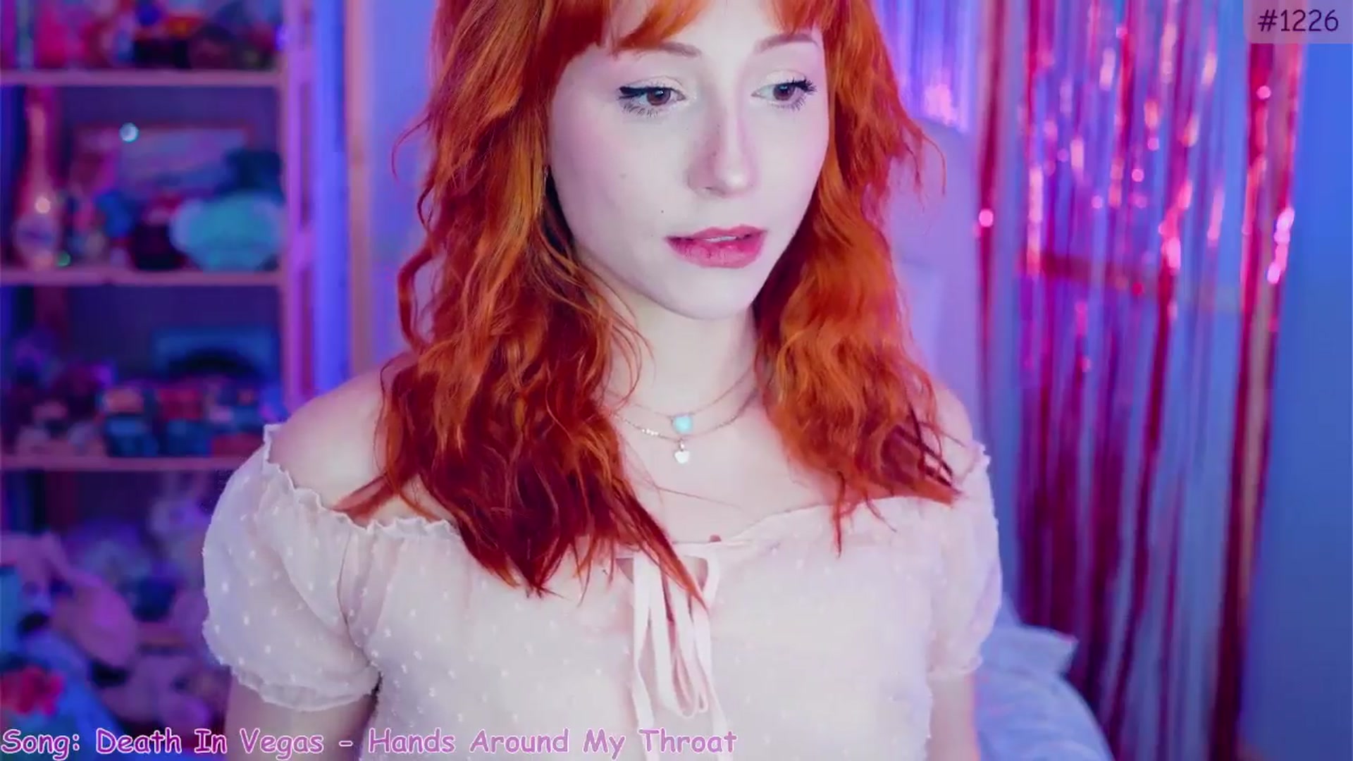 Gallery image thumbnail from Purrelove's myfreecams stream on, 03/09/2025, 09:20 image 17 of 20