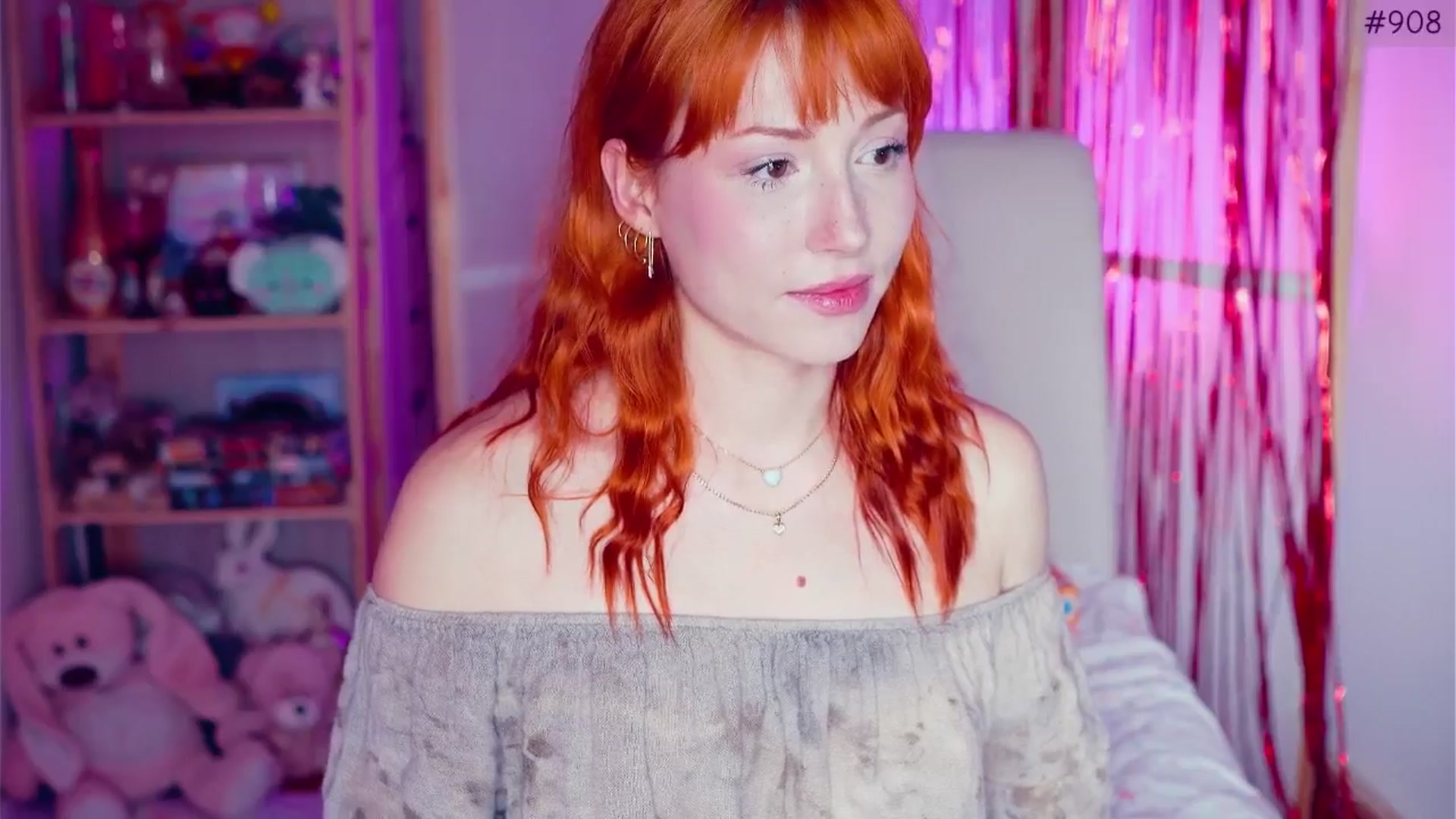 Gallery image thumbnail from Purrelove's myfreecams stream on, 03/17/2025, 07:45 image 14 of 20