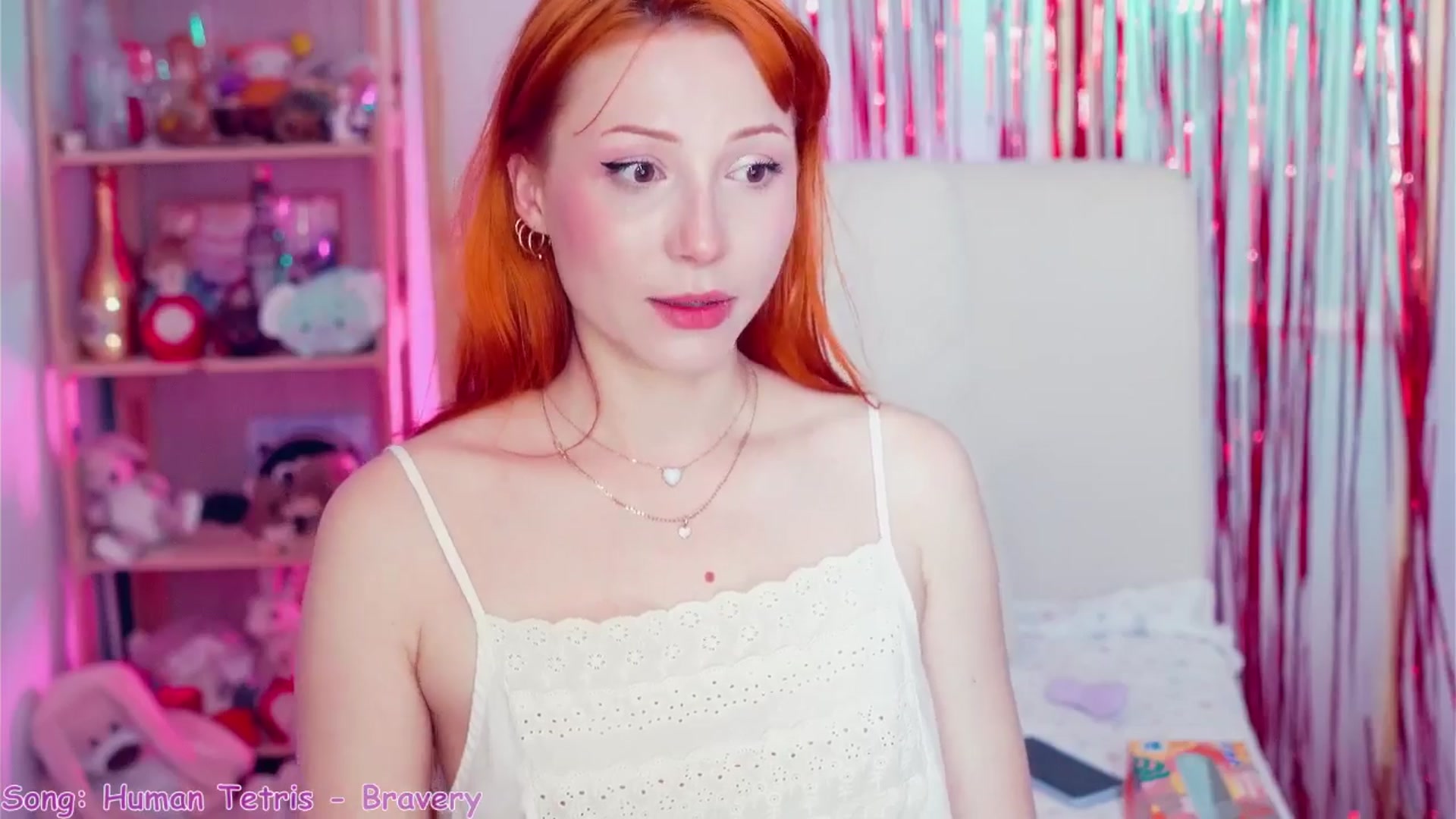 Gallery image thumbnail from Purrelove's myfreecams stream on, 04/06/2025, 07:56 image 5 of 20