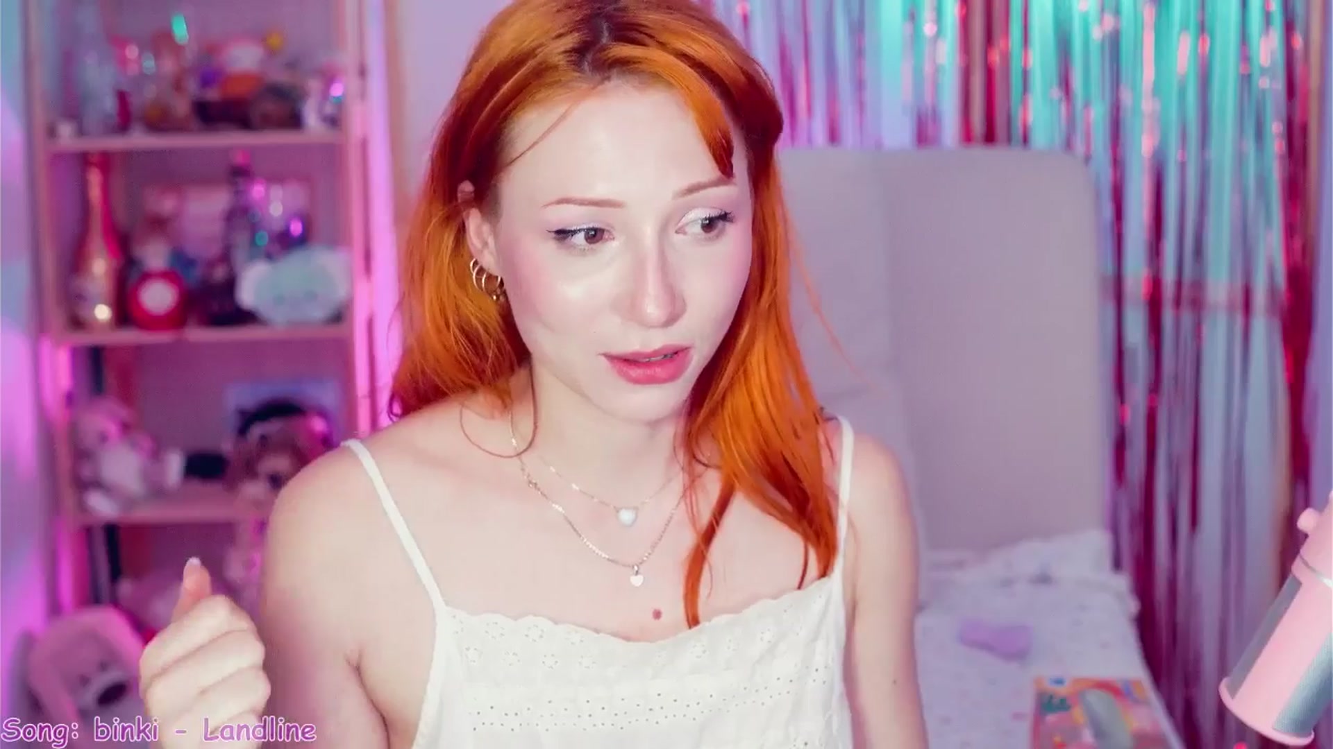 Gallery image thumbnail from Purrelove's myfreecams stream on, 04/06/2025, 08:27 image 20 of 20