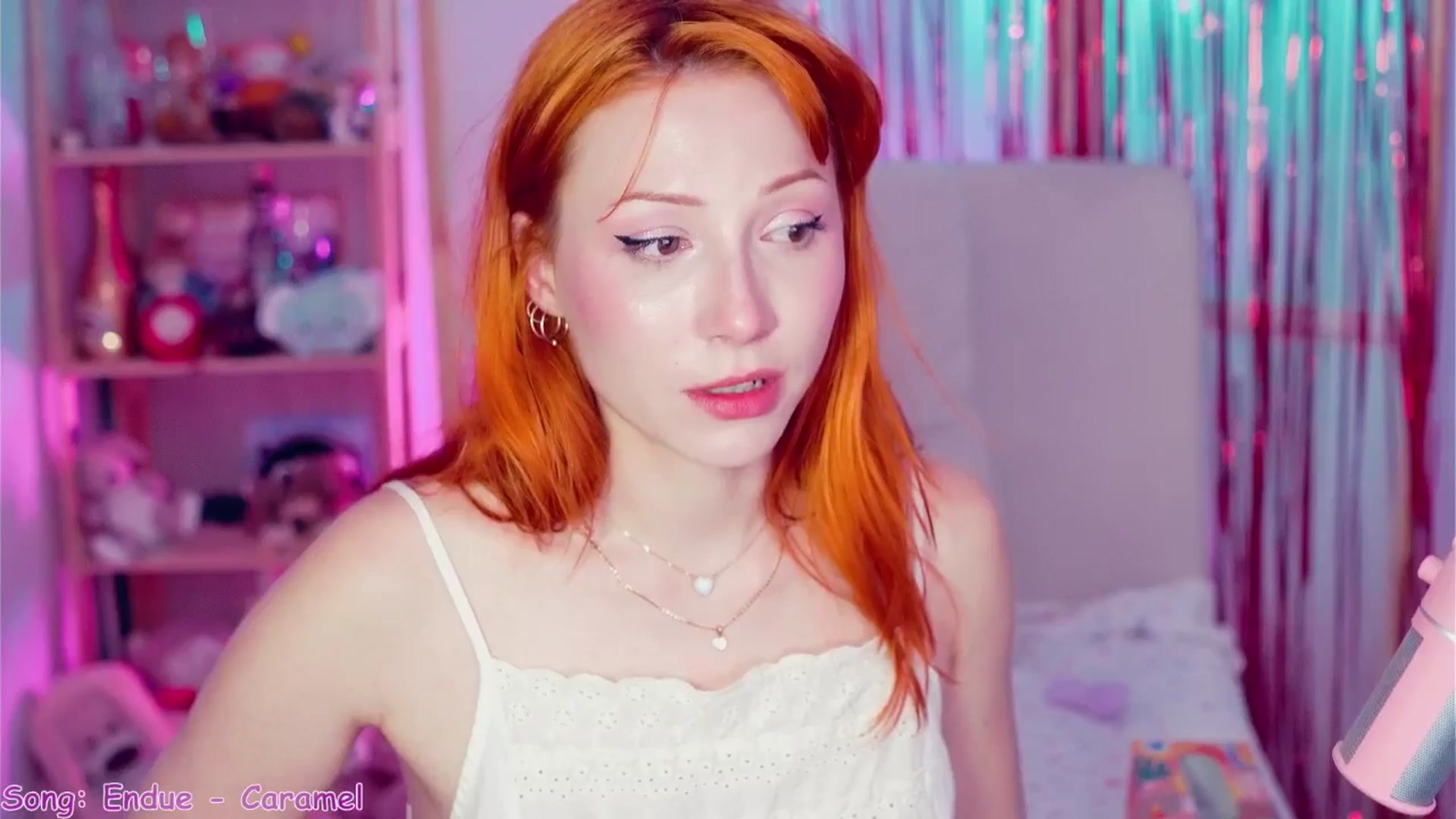 Gallery image thumbnail from Purrelove's myfreecams stream on, 04/06/2025, 08:27 image 13 of 20