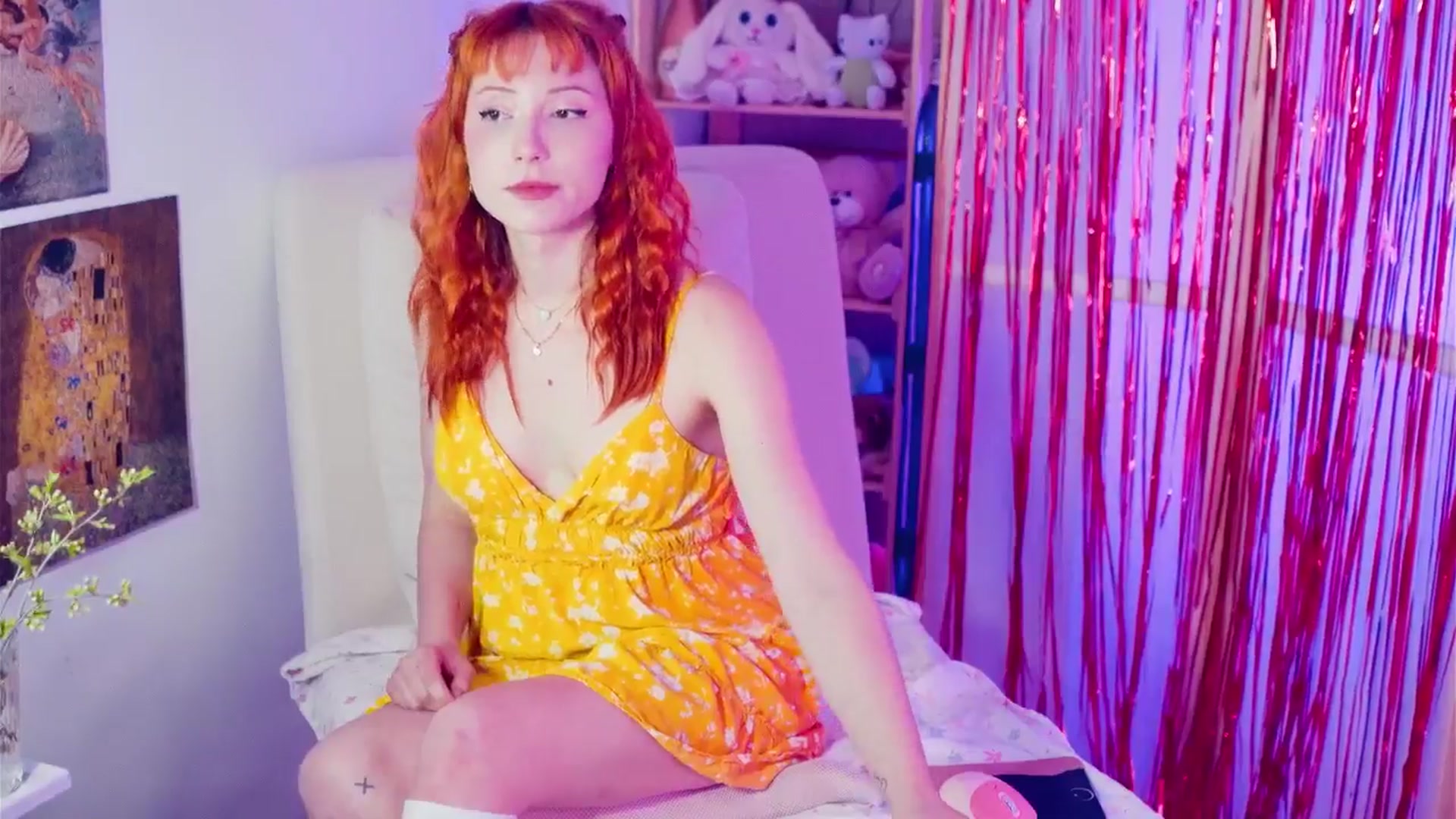 Gallery image thumbnail from Purrelove's myfreecams stream on, 04/25/2025, 07:30 image 19 of 20