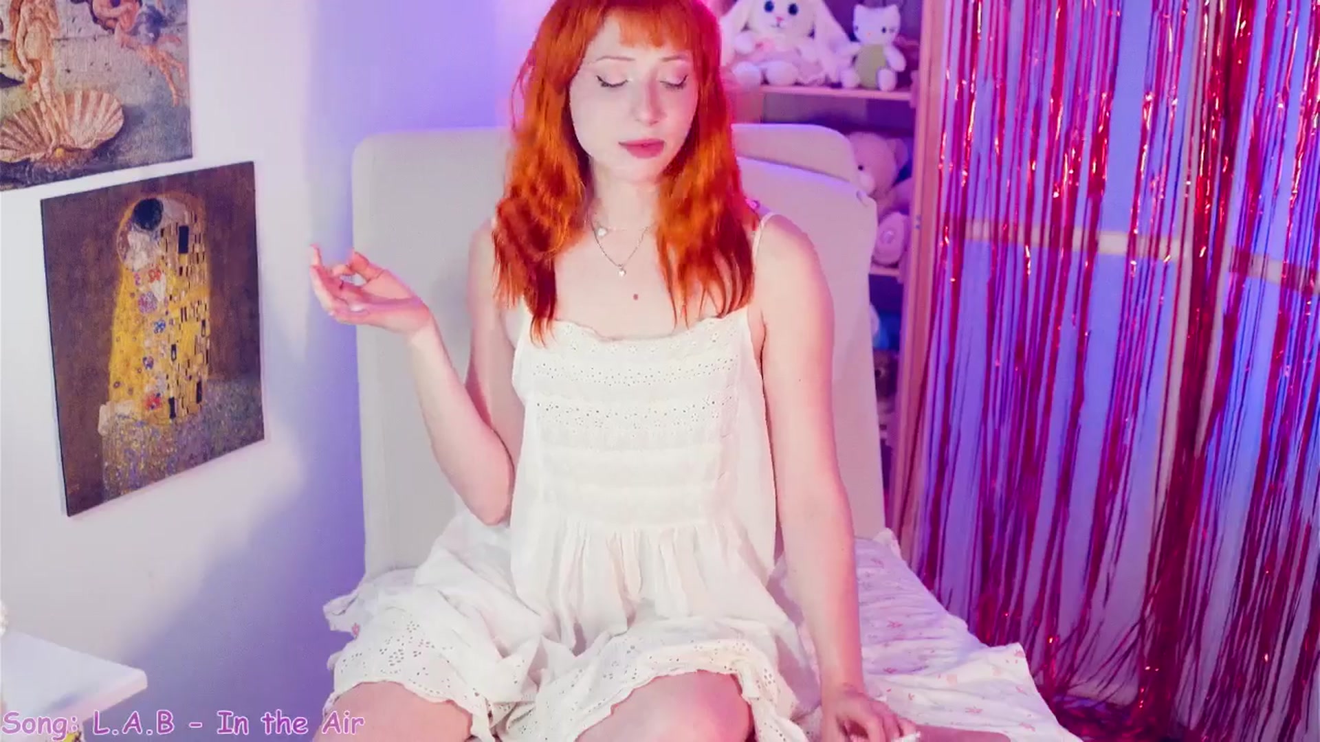 Gallery image thumbnail from Purrelove's myfreecams stream on, 04/27/2025, 09:15 image 8 of 20