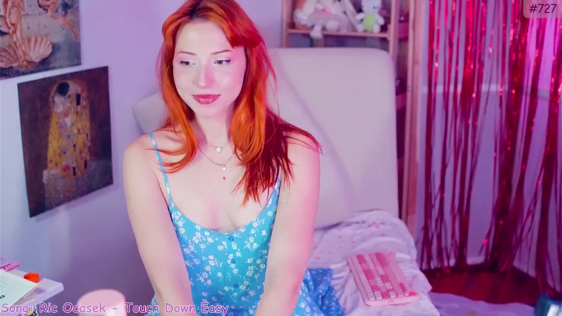 Gallery image thumbnail from Purrelove's myfreecams stream on, 06/01/2025, 07:34 image 7 of 20