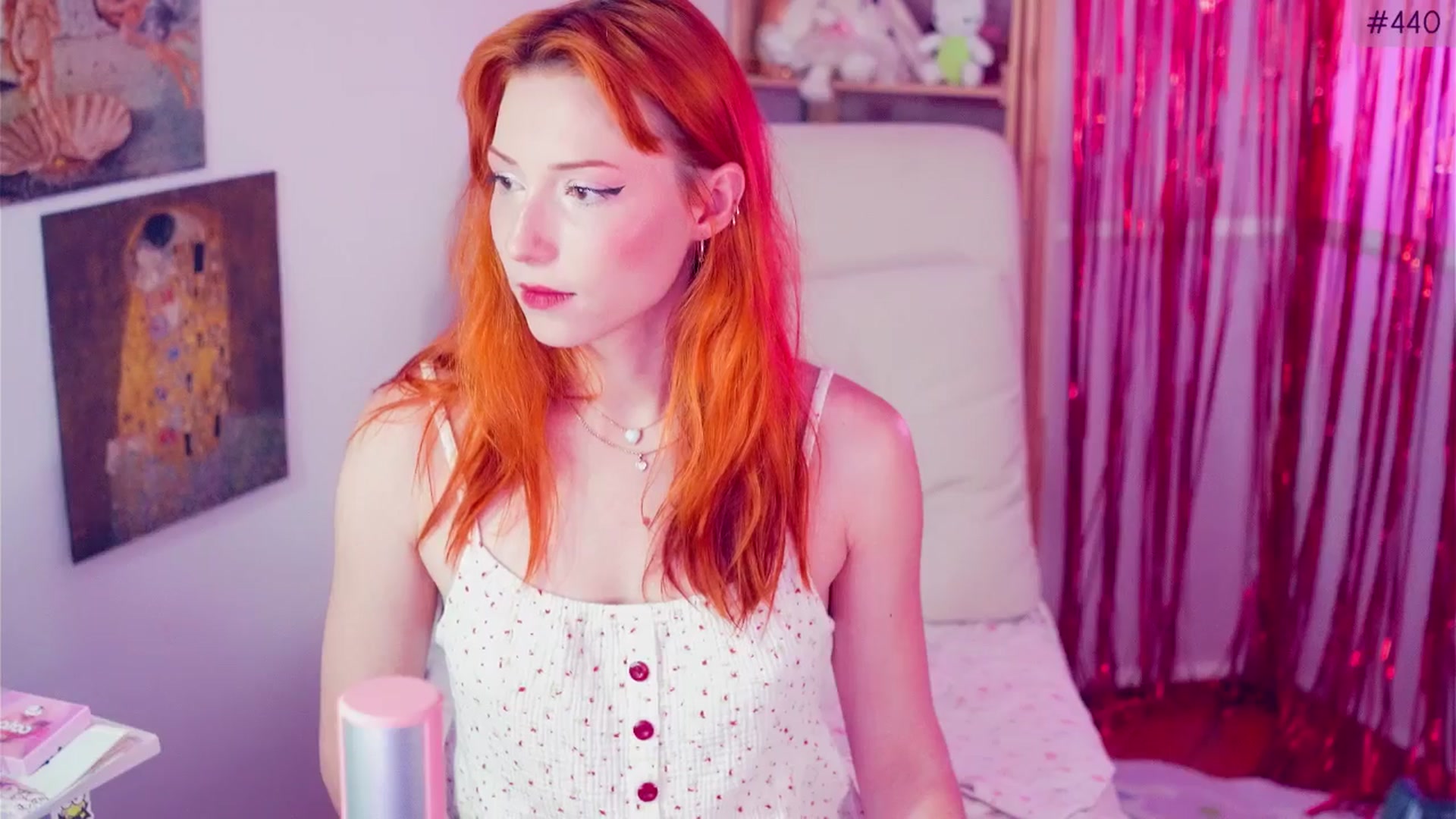 Gallery image thumbnail from Purrelove's myfreecams stream on, 06/03/2025, 07:25 image 18 of 20