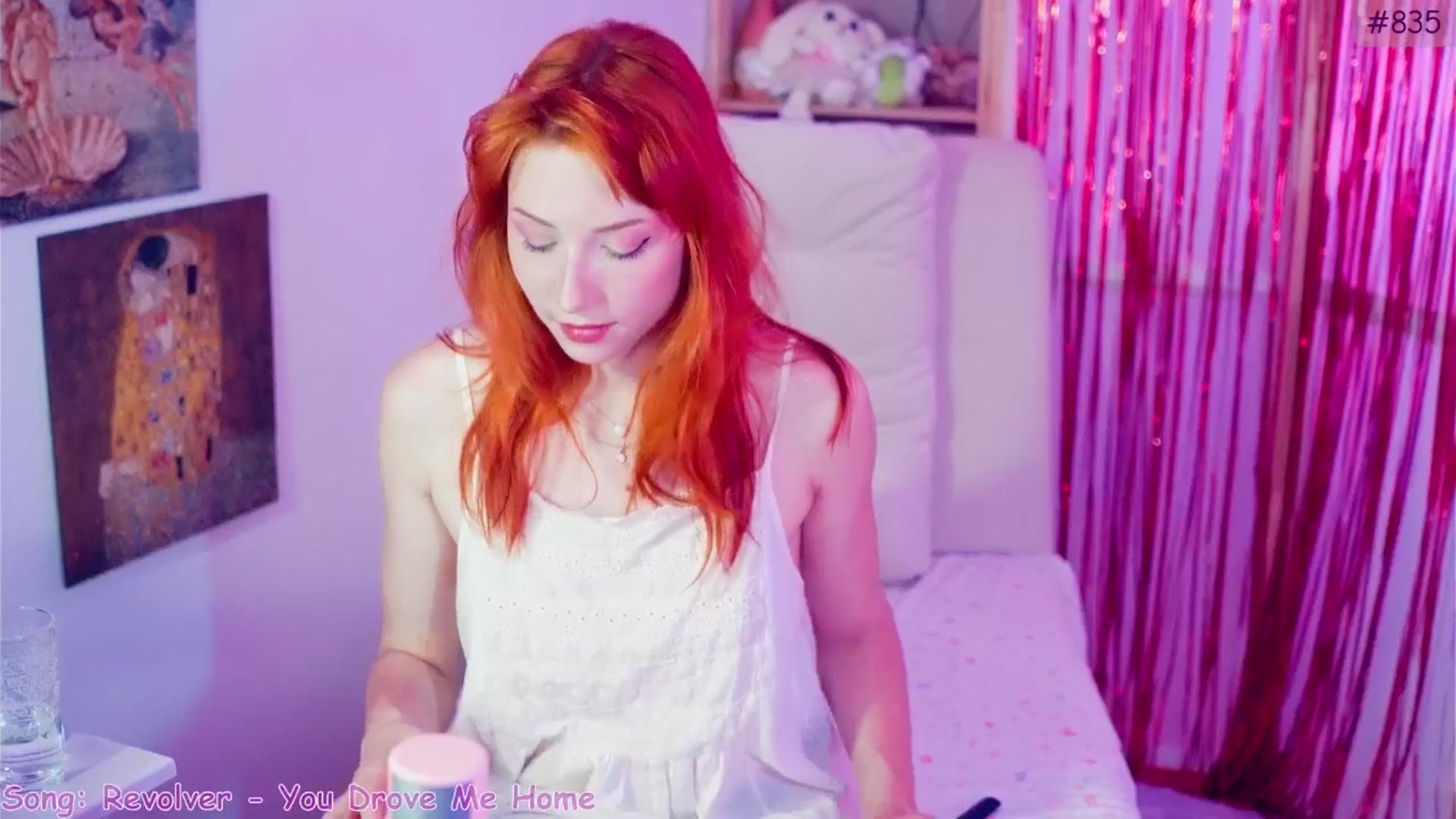 Gallery image thumbnail from Purrelove's myfreecams stream on, 06/17/2025, 06:51 image 10 of 20