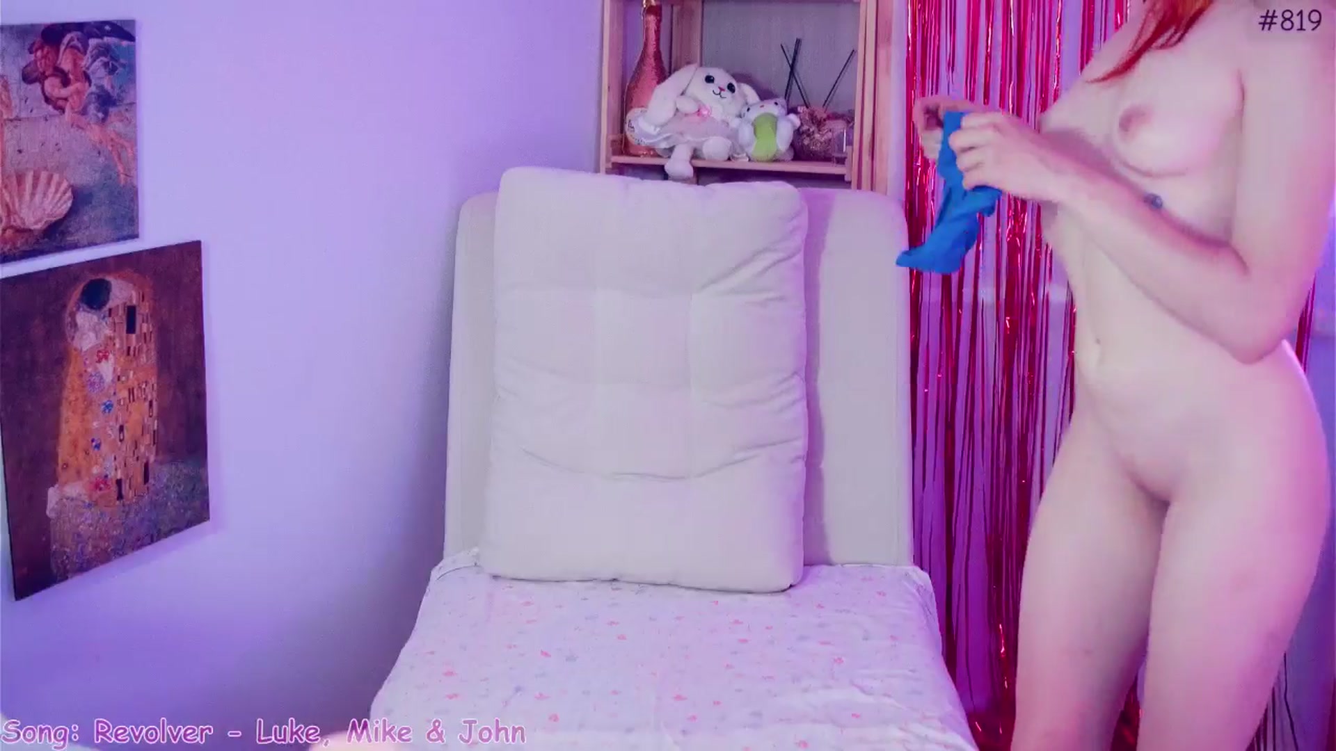 Gallery image thumbnail from Purrelove's myfreecams stream on, 06/17/2025, 06:51 image 12 of 20