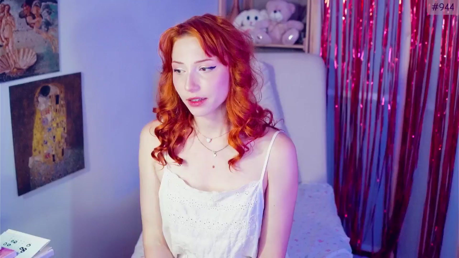 Gallery image thumbnail from Purrelove's myfreecams stream on, 06/22/2025, 09:08 image 1 of 20