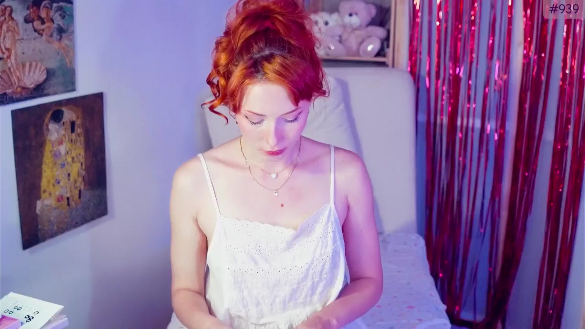 Gallery image thumbnail from Purrelove's myfreecams stream on, 06/22/2025, 09:08 image 5 of 20