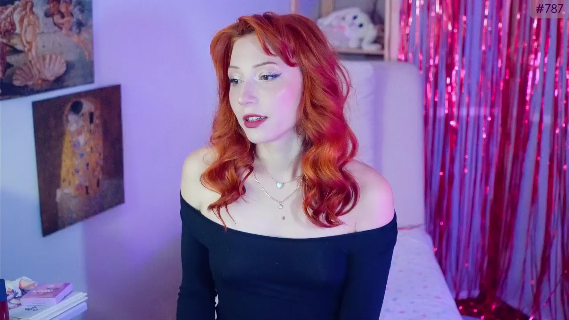 Gallery image thumbnail from Purrelove's myfreecams stream on, 06/26/2025, 07:37 image 5 of 20