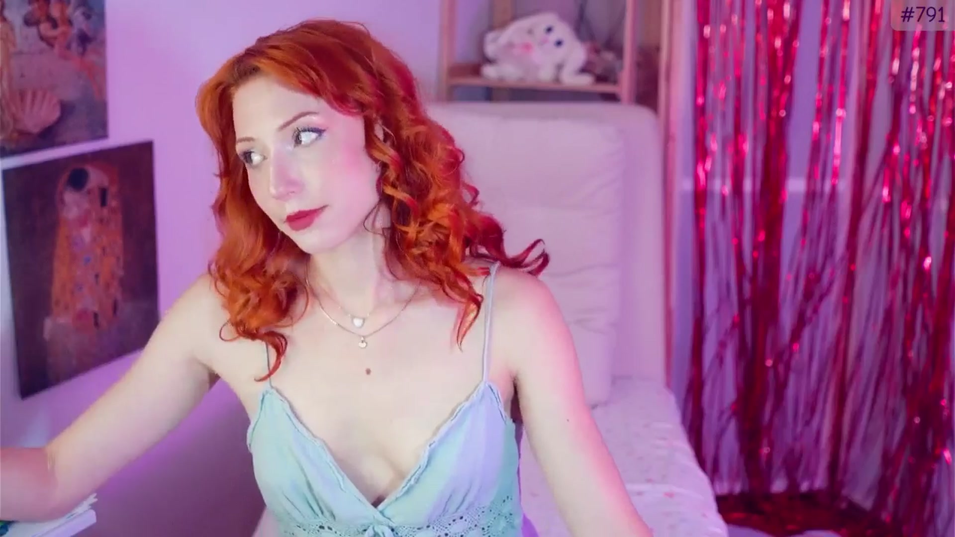 Gallery image thumbnail from Purrelove's myfreecams stream on, 06/27/2025, 07:22 image 19 of 20