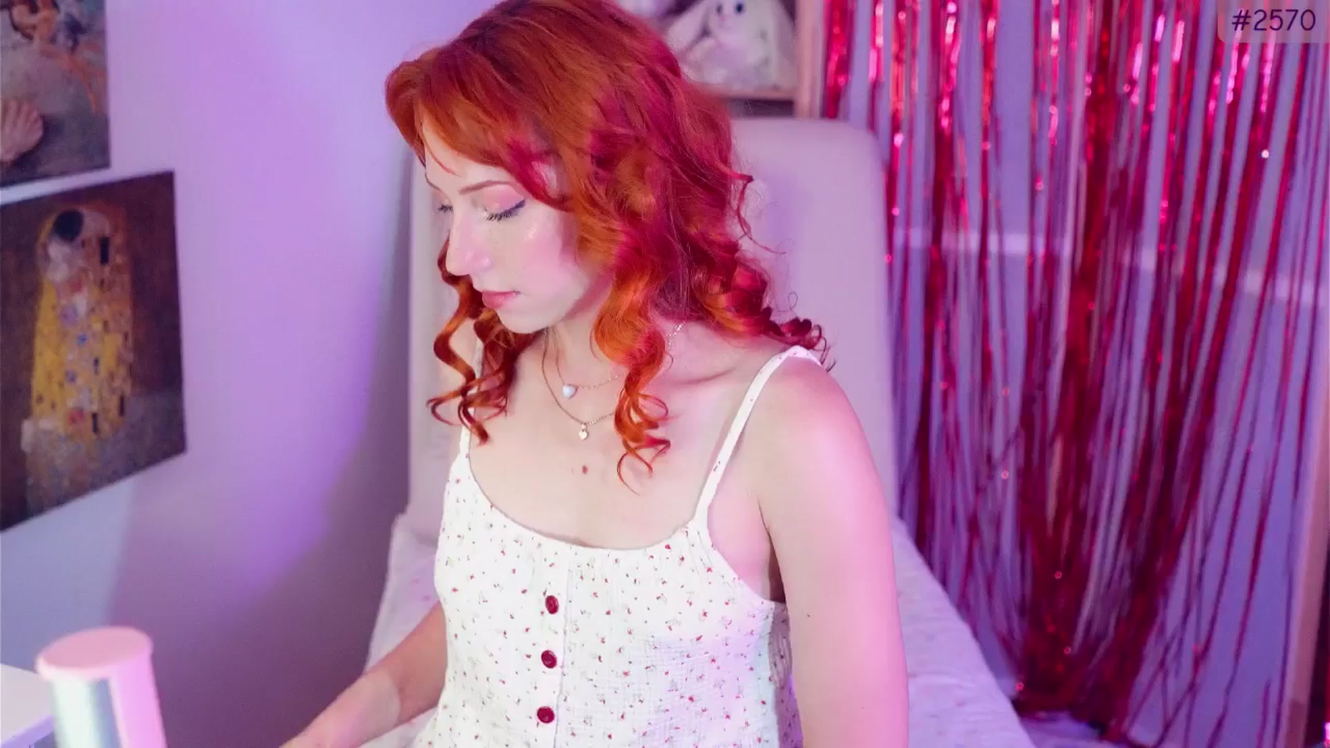 Gallery image thumbnail from Purrelove's myfreecams stream on, 07/04/2025, 07:59 image 10 of 20