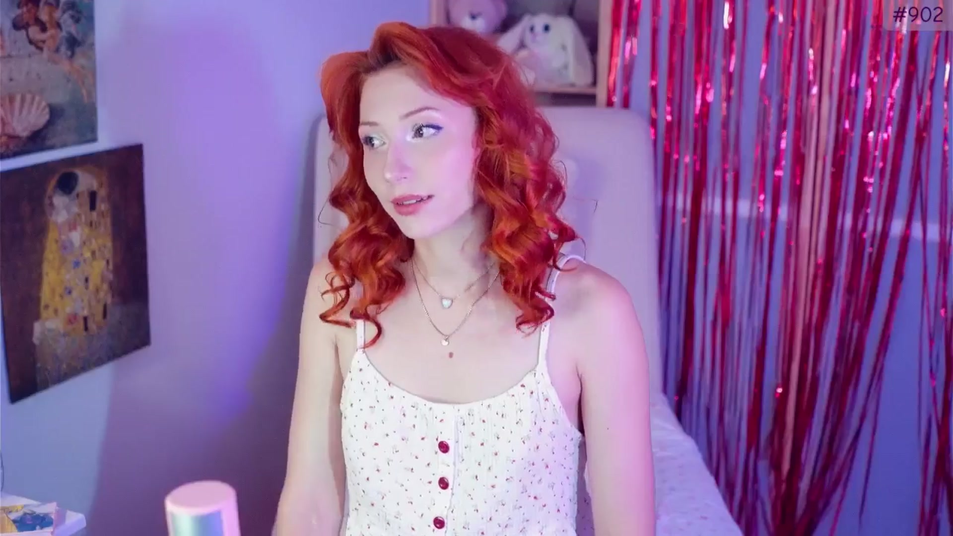 Gallery image thumbnail from Purrelove's myfreecams stream on, 07/06/2025, 06:57 image 6 of 20