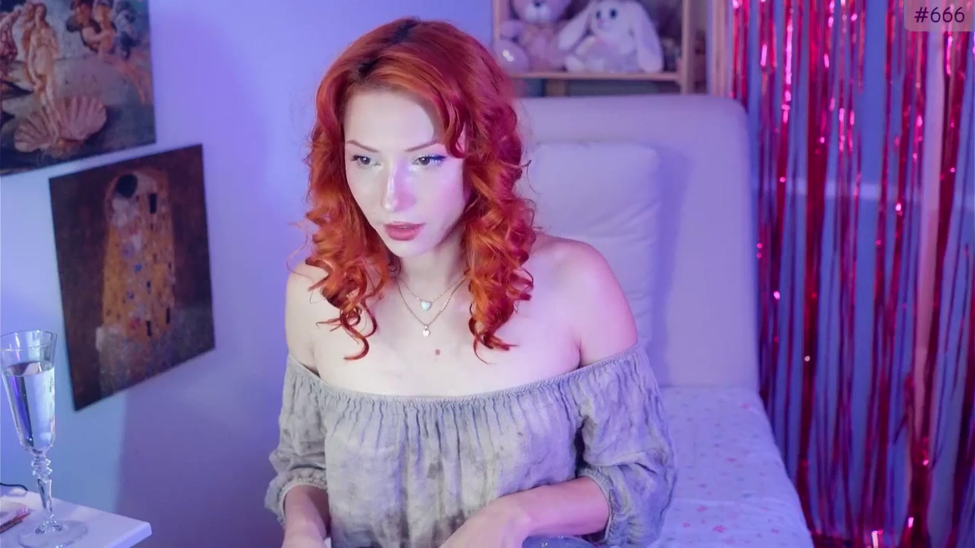Gallery image thumbnail from Purrelove's myfreecams stream on, 07/09/2025, 07:24 image 13 of 20