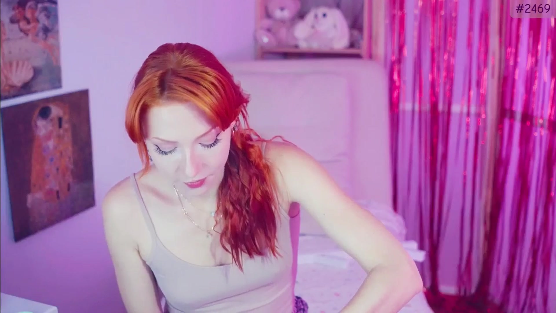 Gallery image thumbnail from Purrelove's myfreecams stream on, 10/07/2025, 09:44 image 4 of 20
