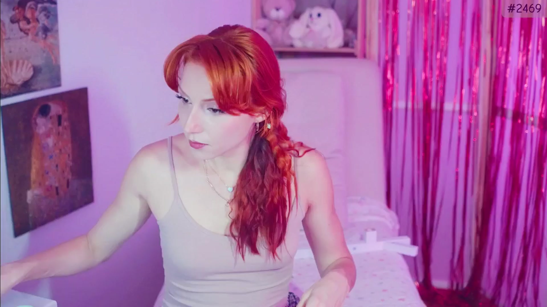 Gallery image thumbnail from Purrelove's myfreecams stream on, 10/07/2025, 09:44 image 5 of 20