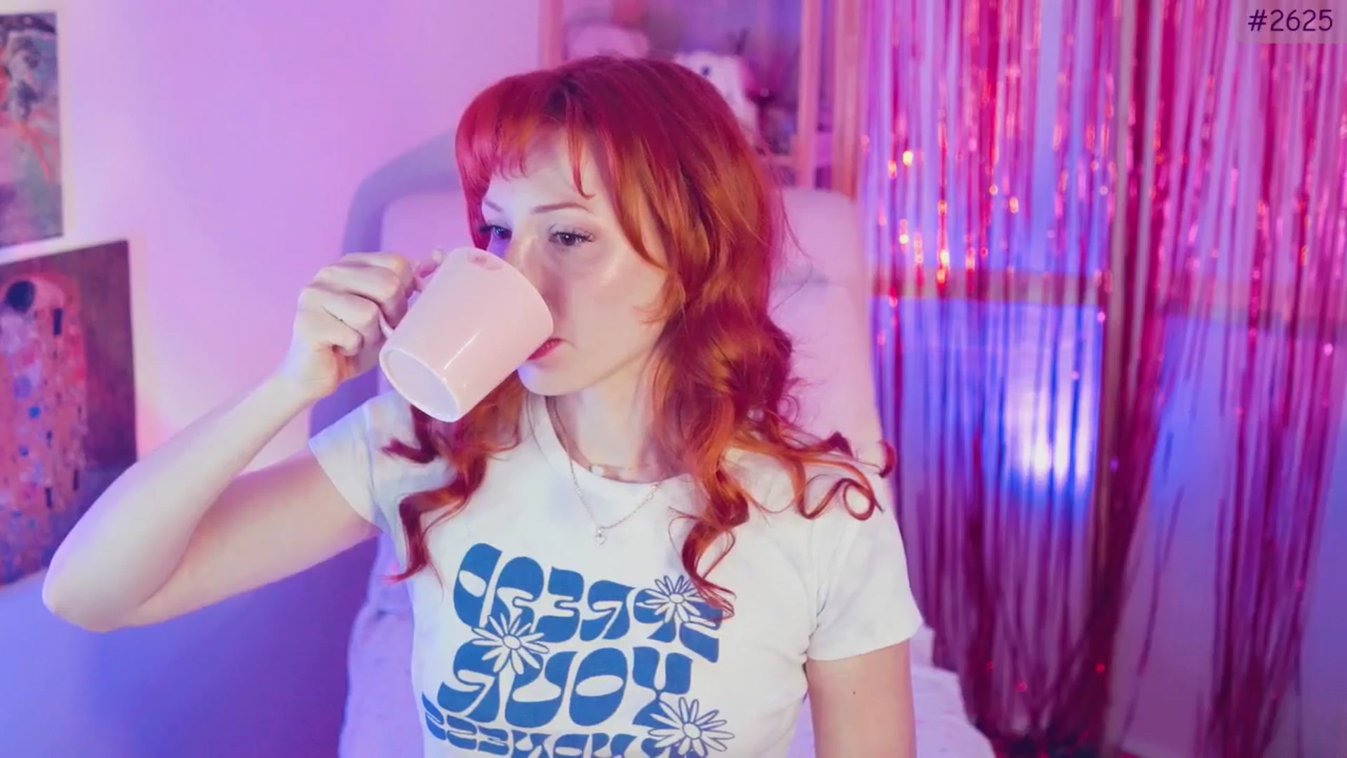 Gallery image thumbnail from Purrelove's myfreecams stream on, 11/21/2025, 07:03 image 19 of 20