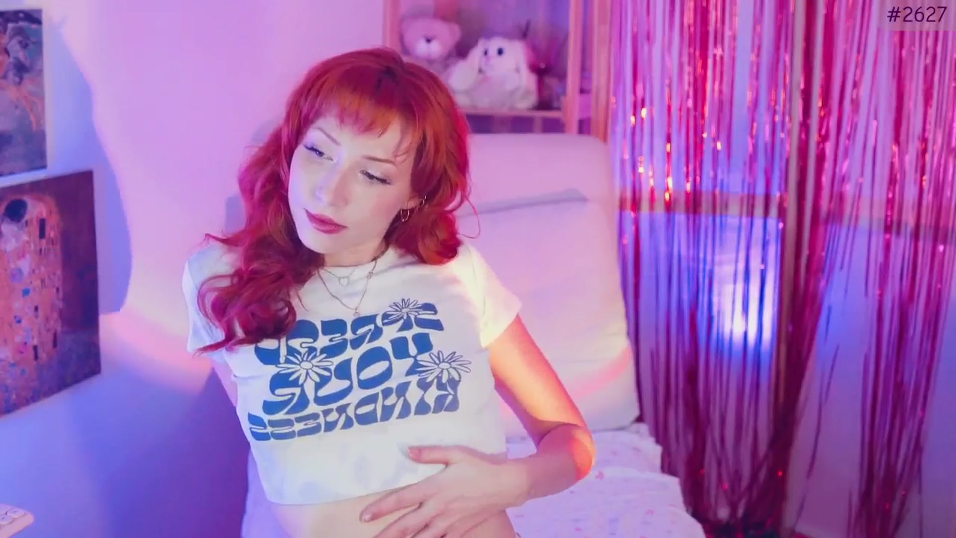 Gallery image thumbnail from Purrelove's myfreecams stream on, 11/21/2025, 07:03 image 15 of 20