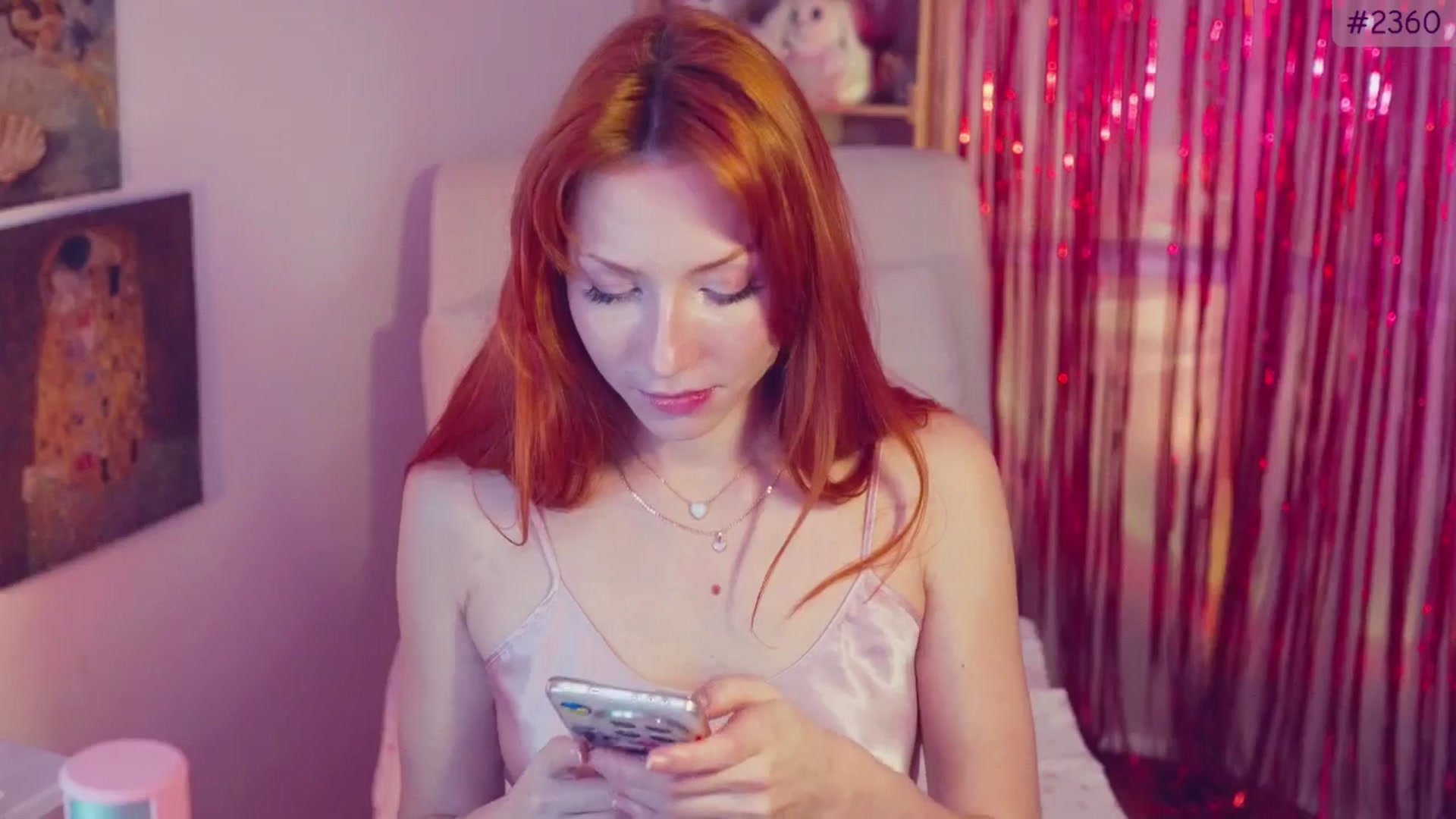 Gallery image thumbnail from Purrelove's myfreecams stream on, 11/26/2025, 08:39 image 6 of 20