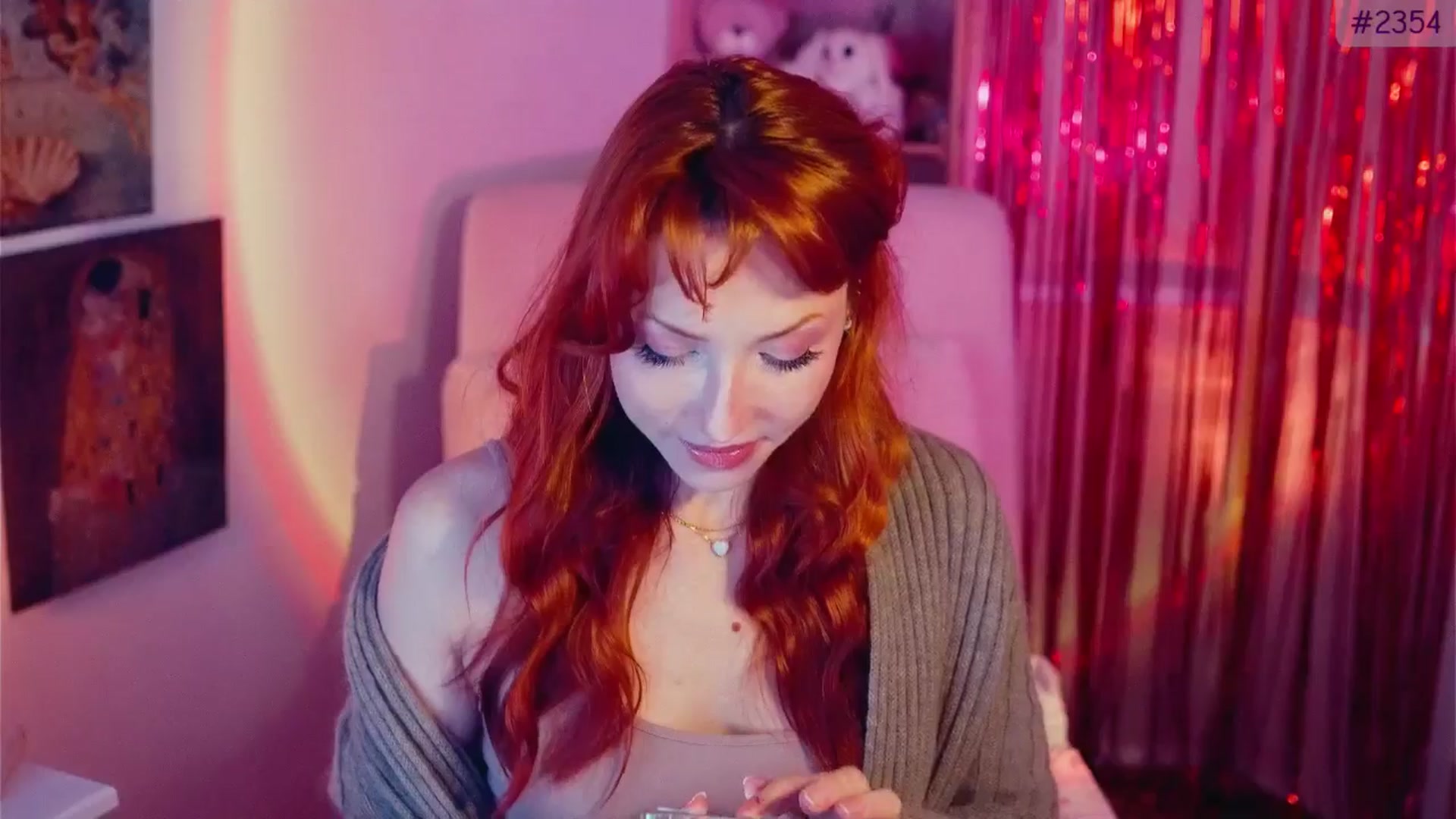 Gallery image thumbnail from Purrelove's myfreecams stream on, 11/29/2025, 07:33 image 9 of 20