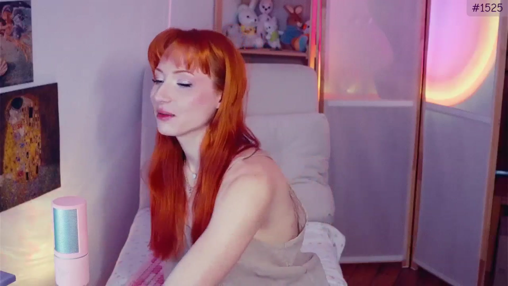 Gallery image thumbnail from Purrelove's myfreecams stream on, 03/18/2026, 06:51 image 15 of 20