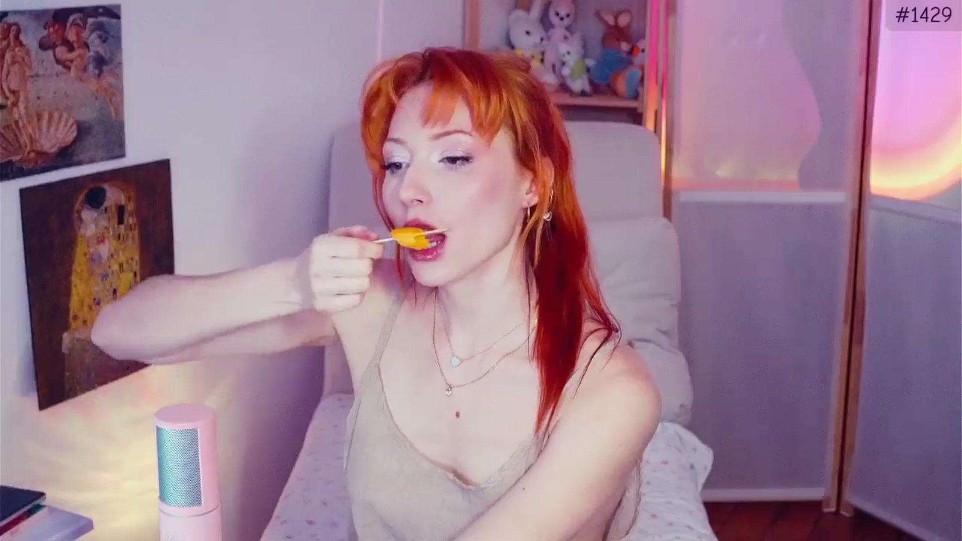Gallery image thumbnail from Purrelove's myfreecams stream on, 03/18/2026, 07:46 image 20 of 20
