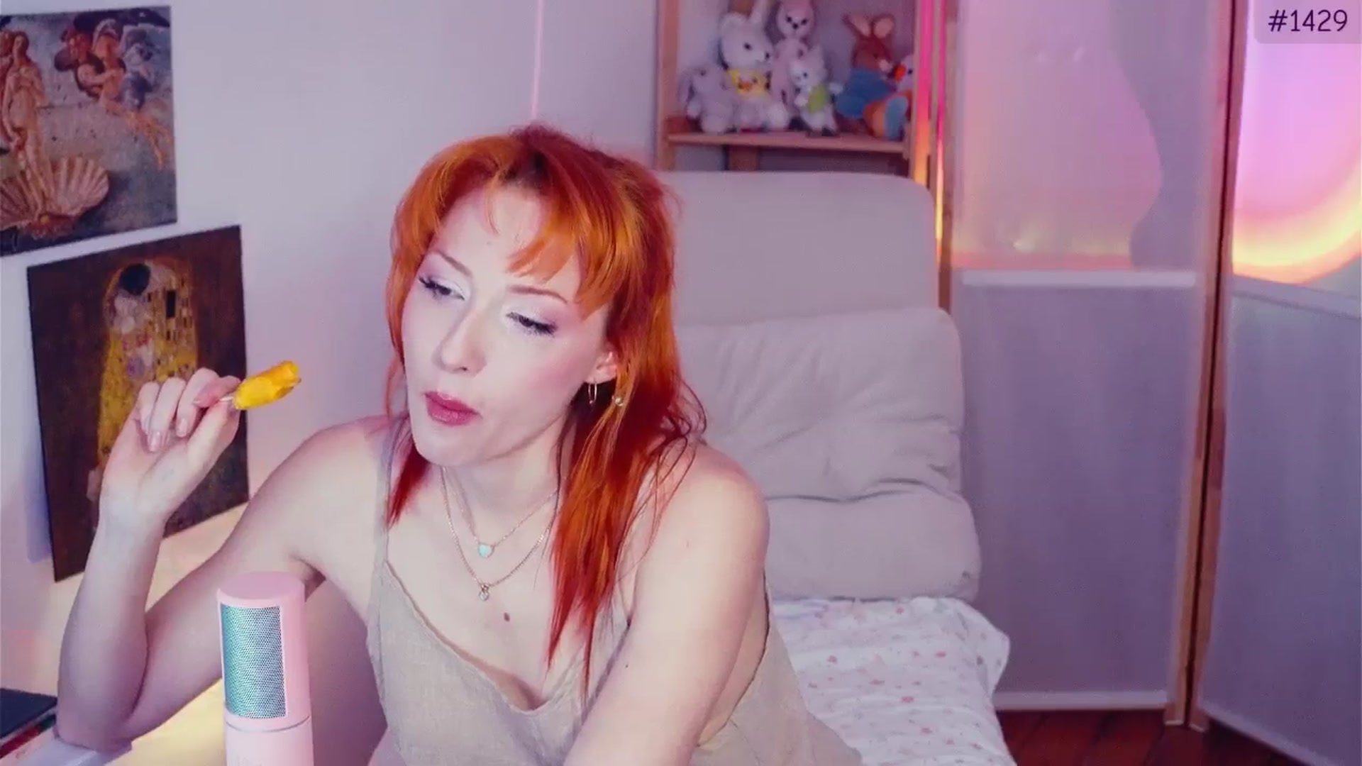 Gallery image thumbnail from Purrelove's myfreecams stream on, 03/18/2026, 07:46 image 19 of 20