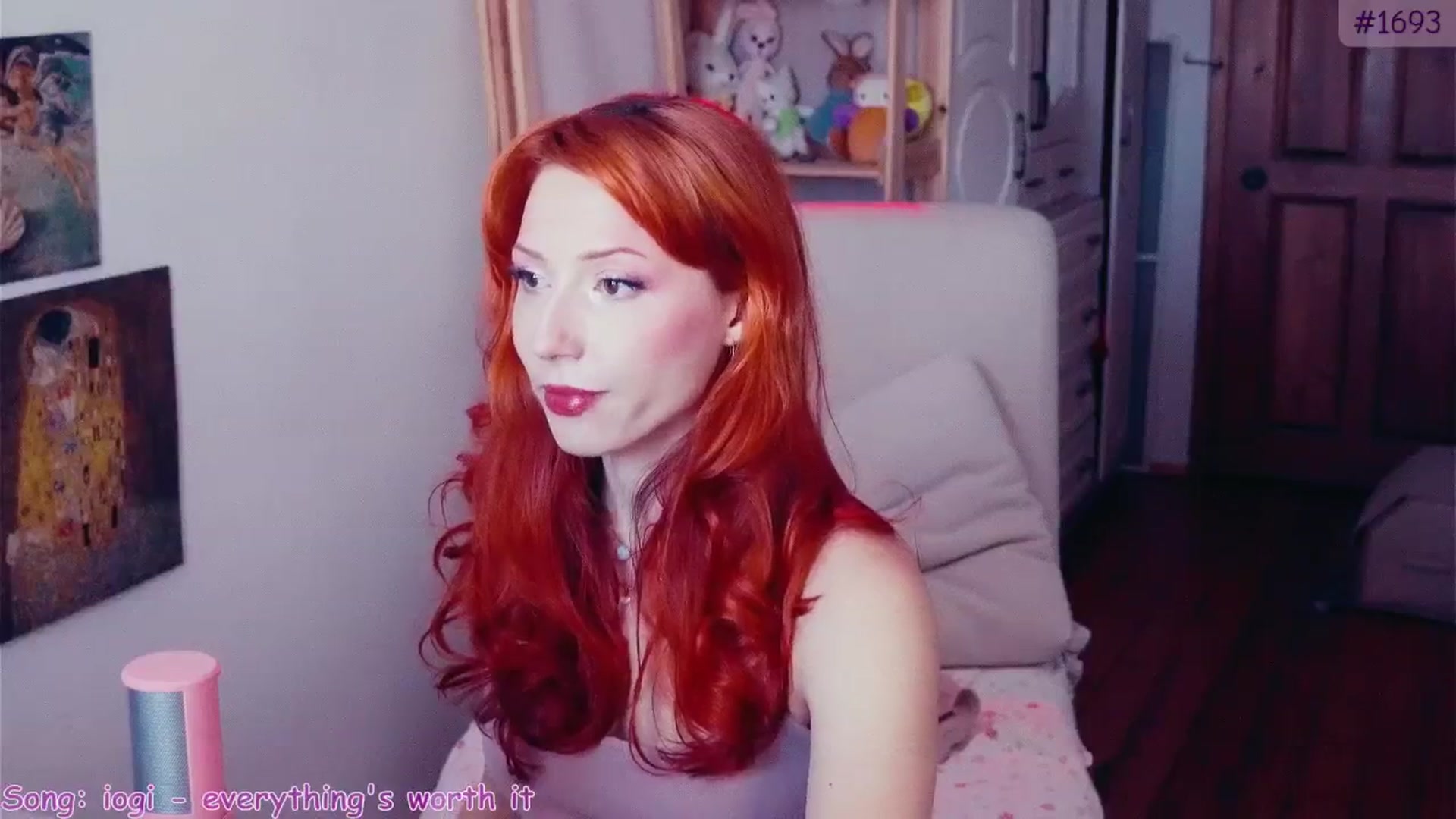 Gallery image thumbnail from Purrelove's myfreecams stream on, 04/02/2026, 06:24 image 2 of 20