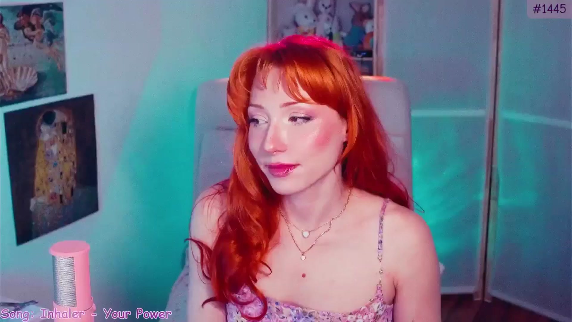 Gallery image thumbnail from Purrelove's myfreecams stream on, 04/25/2026, 07:48 image 14 of 20