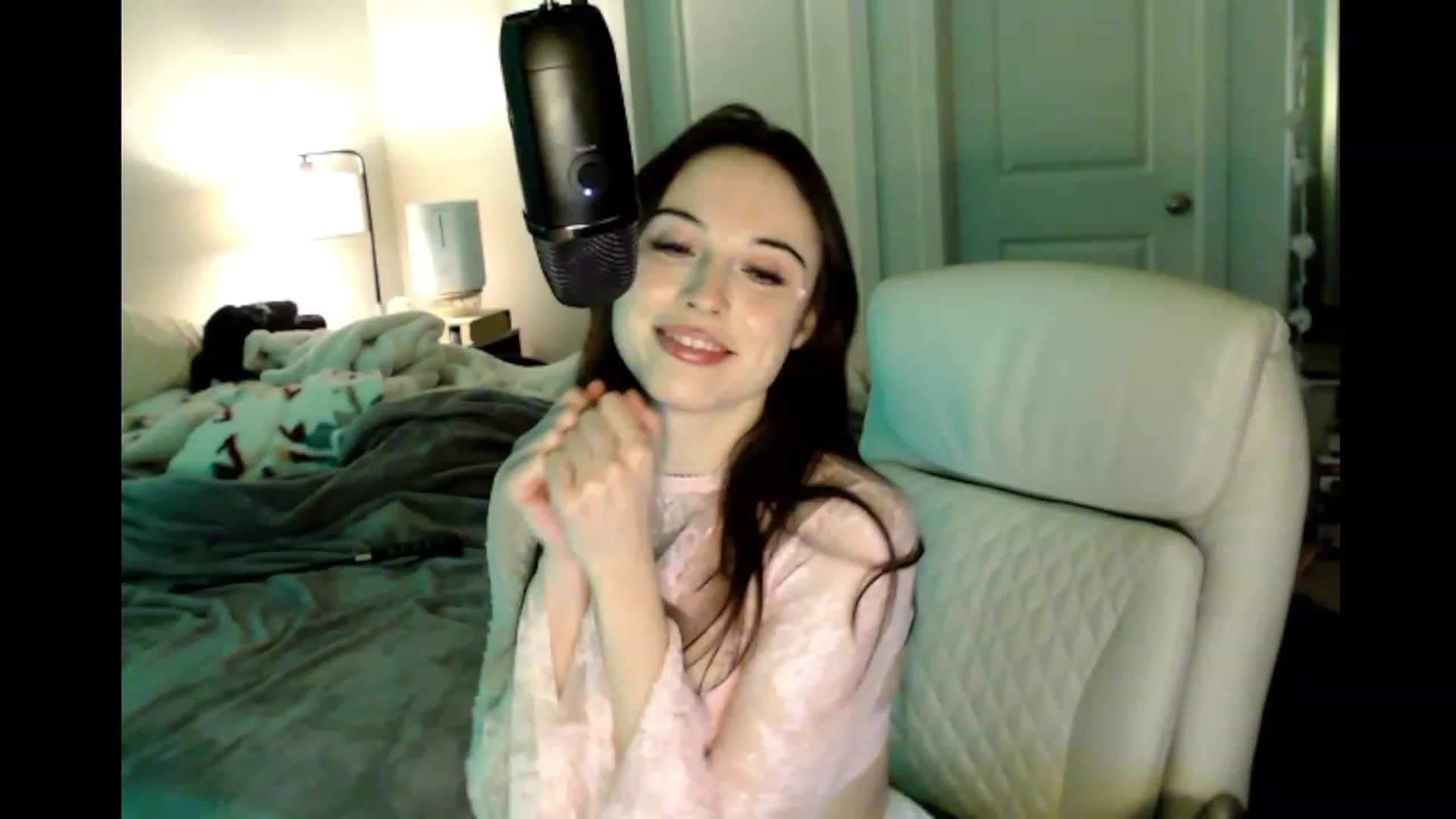 Gallery image thumbnail from Purrityy's myfreecams stream on, 01/26/2023, 06:29 image 3 of 20