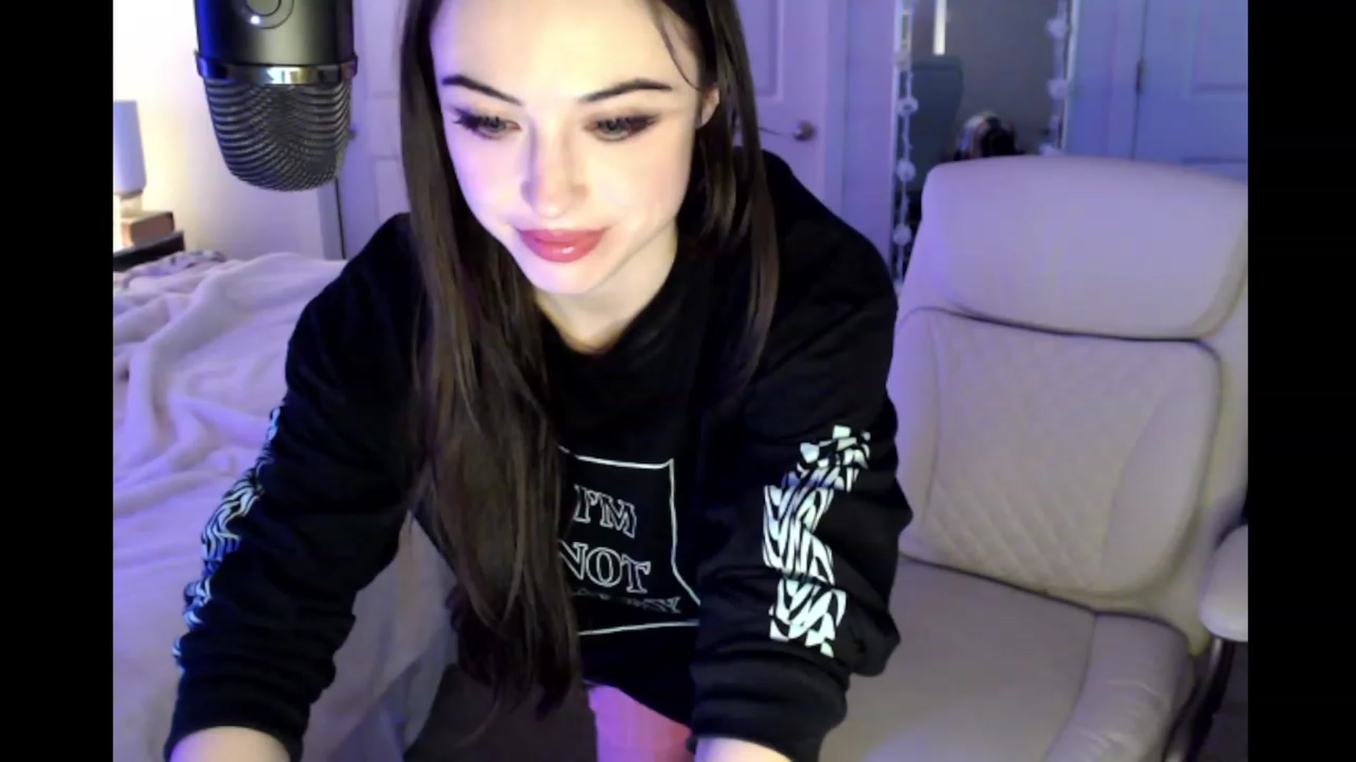 Gallery image thumbnail from Purrityy's myfreecams stream on, 01/30/2023, 06:30 image 1 of 20