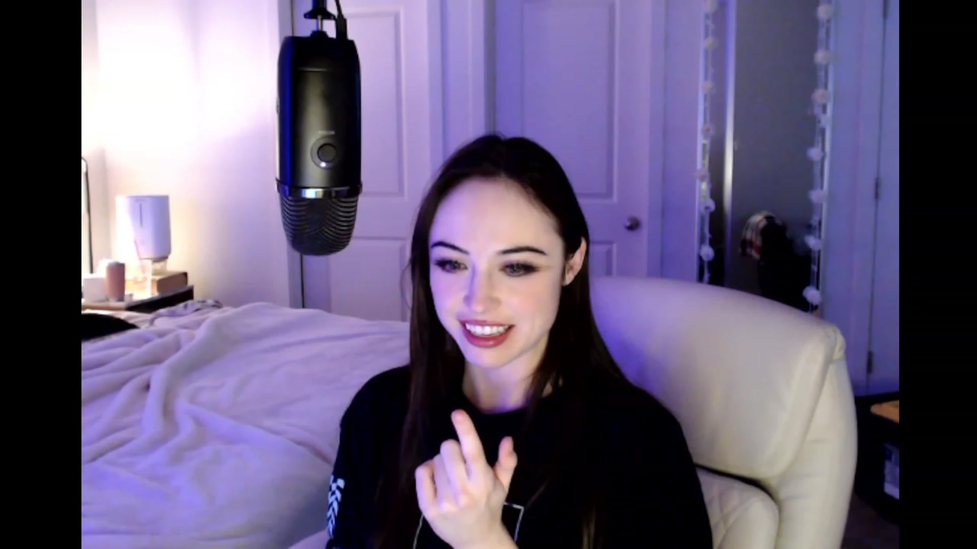 Gallery image thumbnail from Purrityy's myfreecams stream on, 01/30/2023, 06:30 image 7 of 20