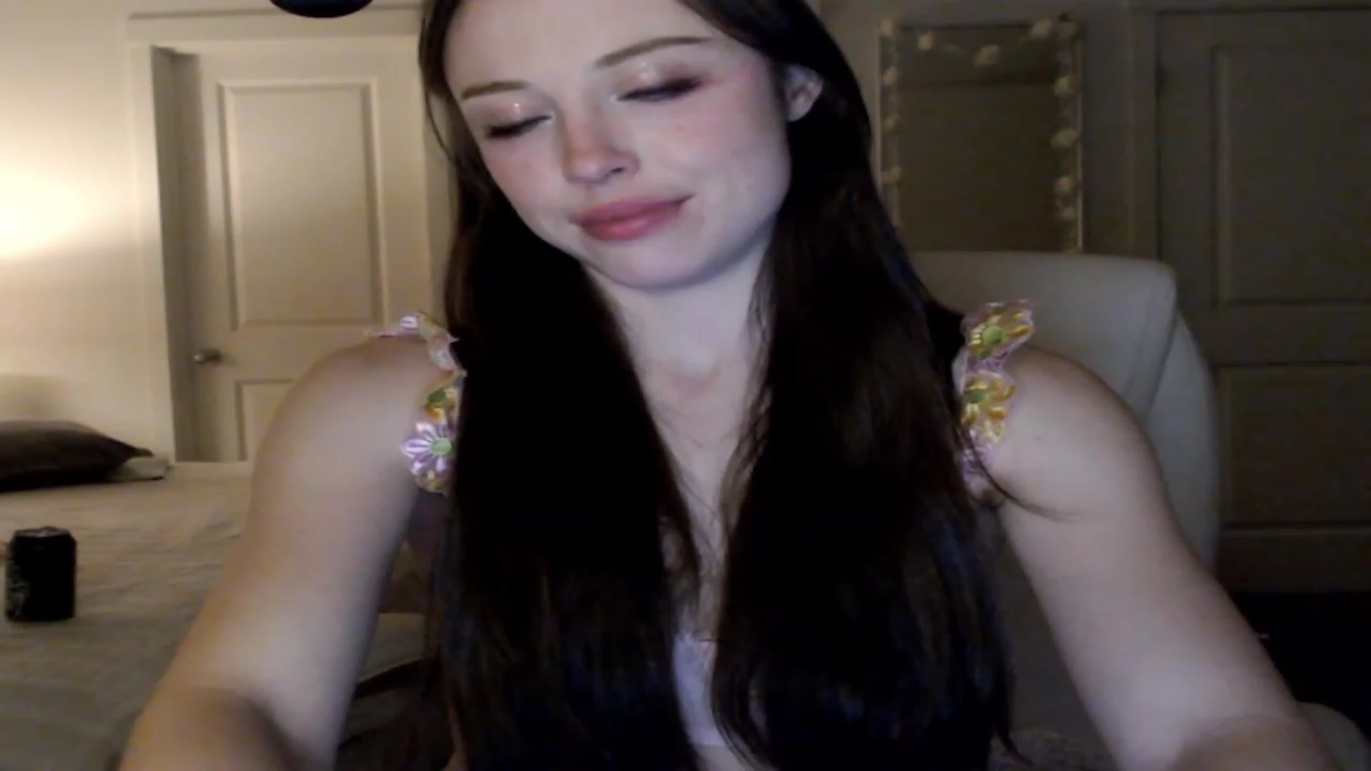 Gallery image thumbnail from Purrityy's myfreecams stream on, 03/07/2023, 07:17 image 16 of 20