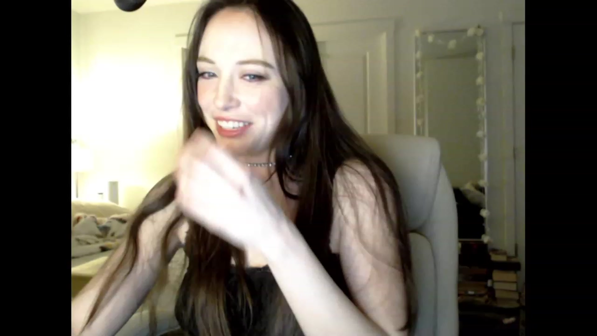 Gallery image thumbnail from Purrityy's myfreecams stream on, 03/15/2023, 03:42 image 5 of 20