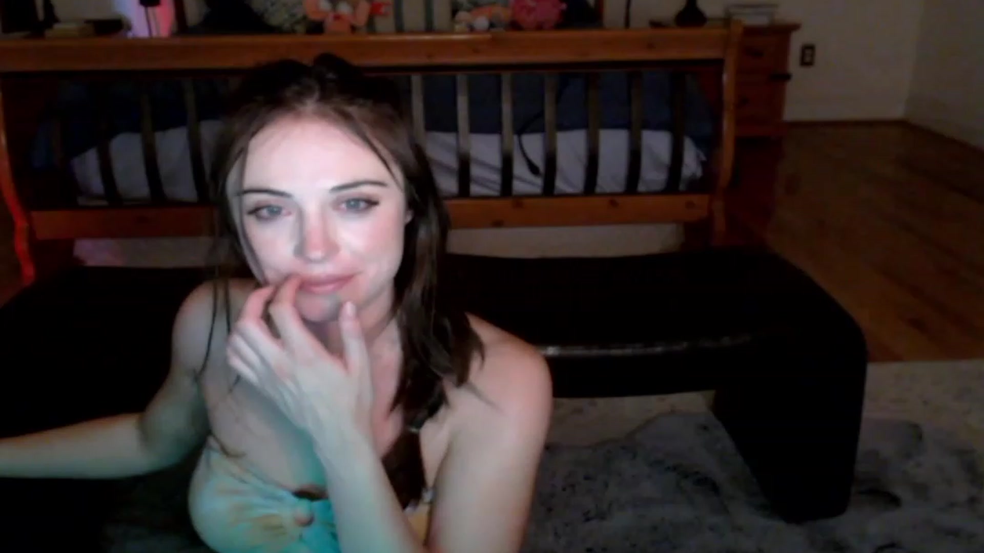 Gallery image thumbnail from Purrityy's myfreecams stream on, 07/18/2023, 05:44 image 7 of 20
