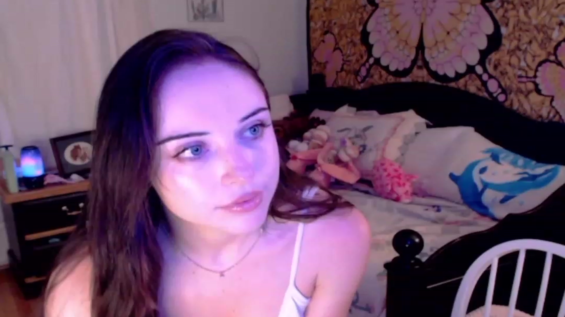 Gallery image thumbnail from Purrityy's myfreecams stream on, 08/04/2023, 04:49 image 6 of 20