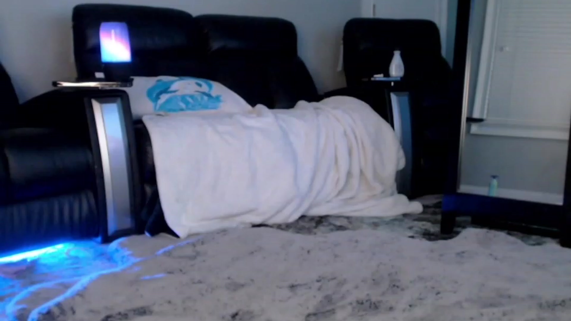Gallery image thumbnail from Purrityy's myfreecams stream on, 08/10/2023, 04:21 image 18 of 20