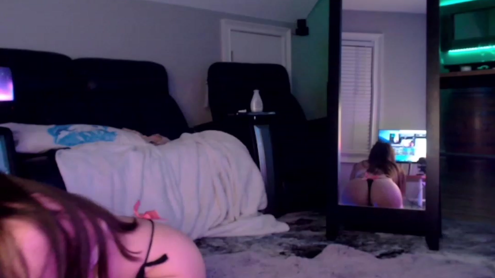 Gallery image thumbnail from Purrityy's myfreecams stream on, 08/10/2023, 05:18 image 19 of 20