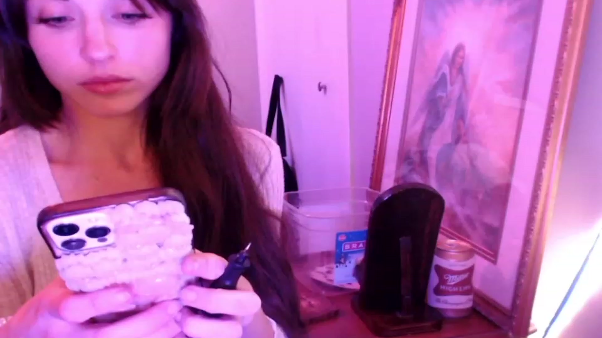 Gallery image thumbnail from Purrityy's myfreecams stream on, 12/08/2023, 06:11 image 15 of 20