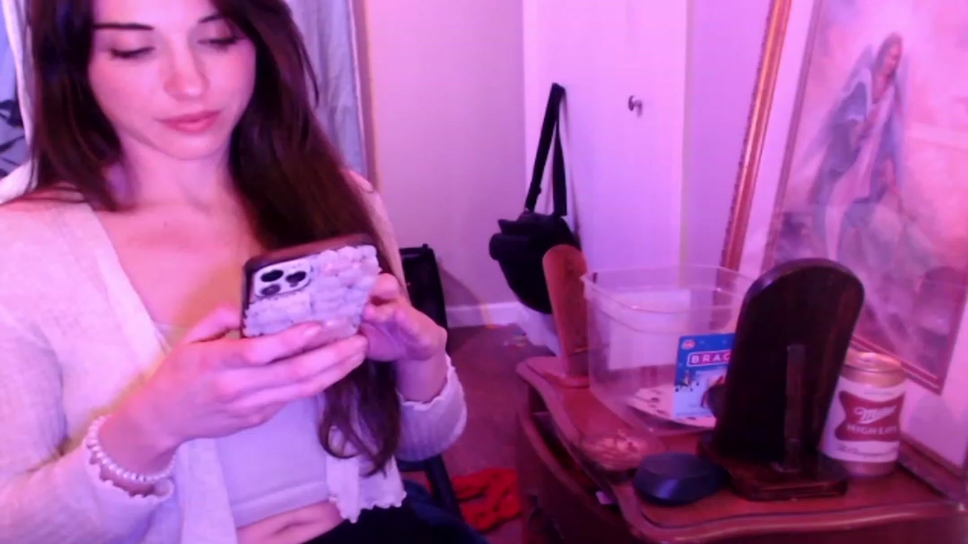 Gallery image thumbnail from Purrityy's myfreecams stream on, 12/08/2023, 06:11 image 8 of 20