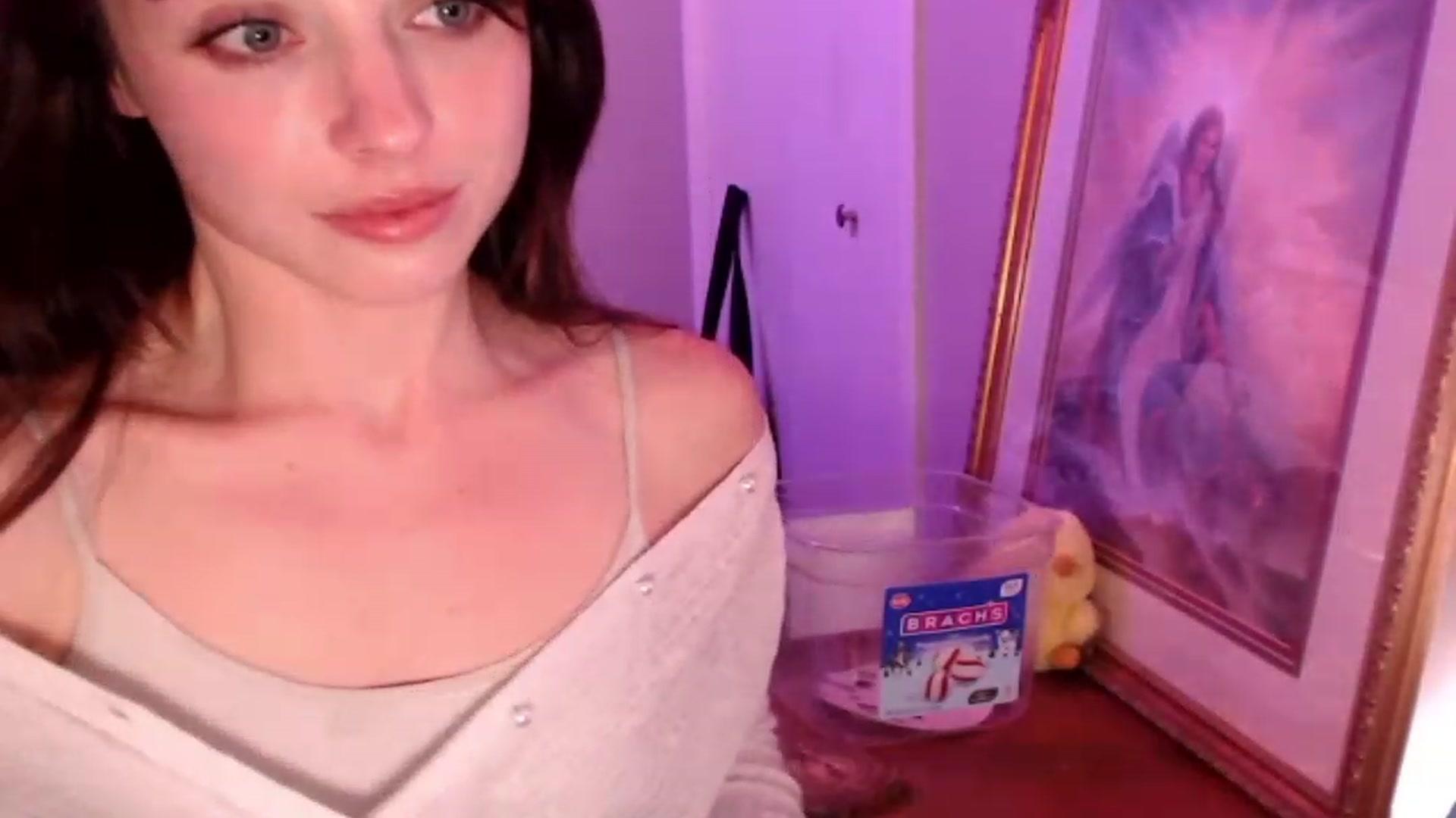 Gallery image thumbnail from Purrityy's myfreecams stream on, 12/08/2023, 06:11 image 20 of 20