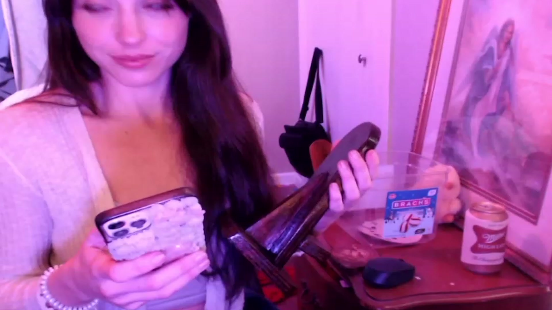 Gallery image thumbnail from Purrityy's myfreecams stream on, 12/08/2023, 06:11 image 7 of 20