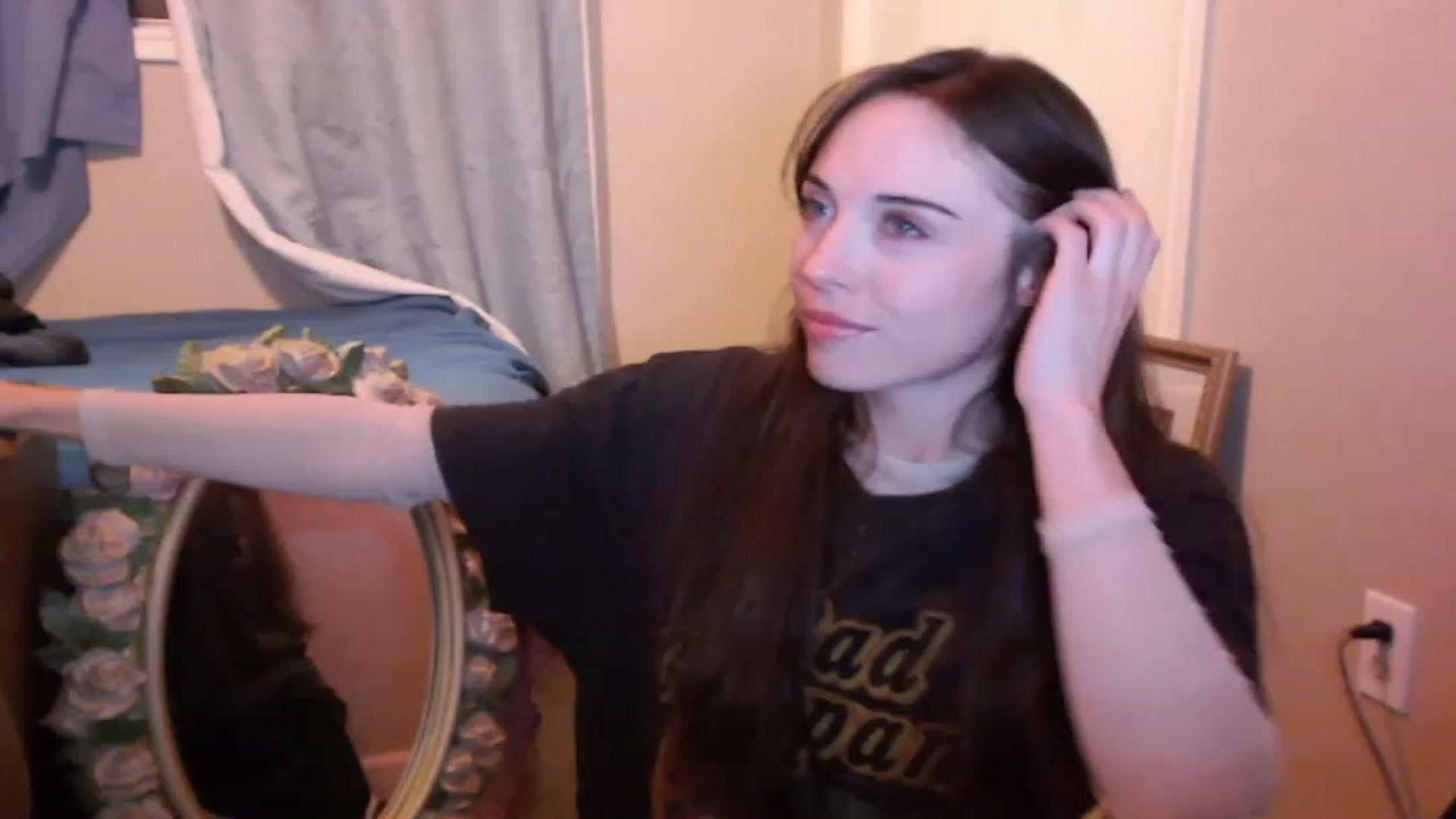 Gallery image thumbnail from Purrityy's myfreecams stream on, 12/17/2023, 07:52 image 9 of 20