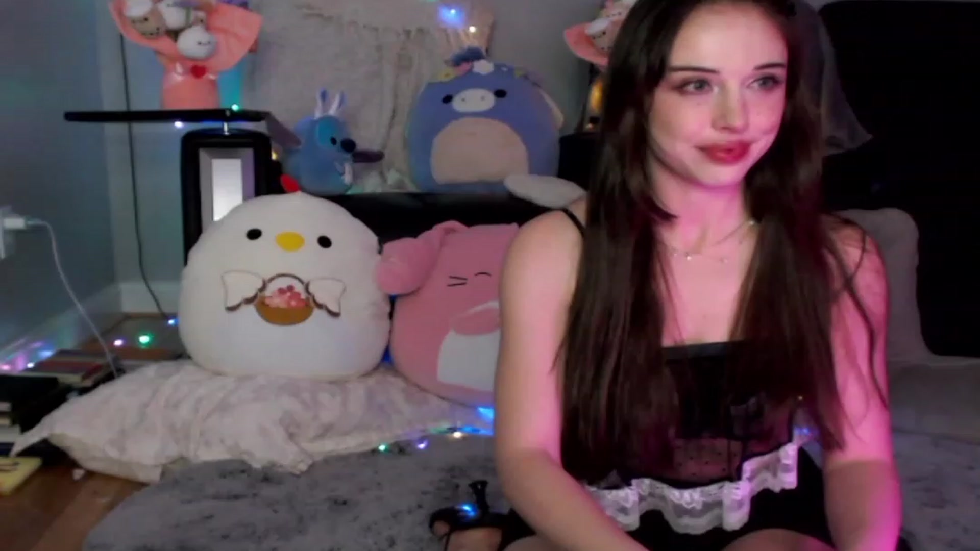 Gallery image thumbnail from Purrityy's myfreecams stream on, 03/12/2024, 02:28 image 5 of 20