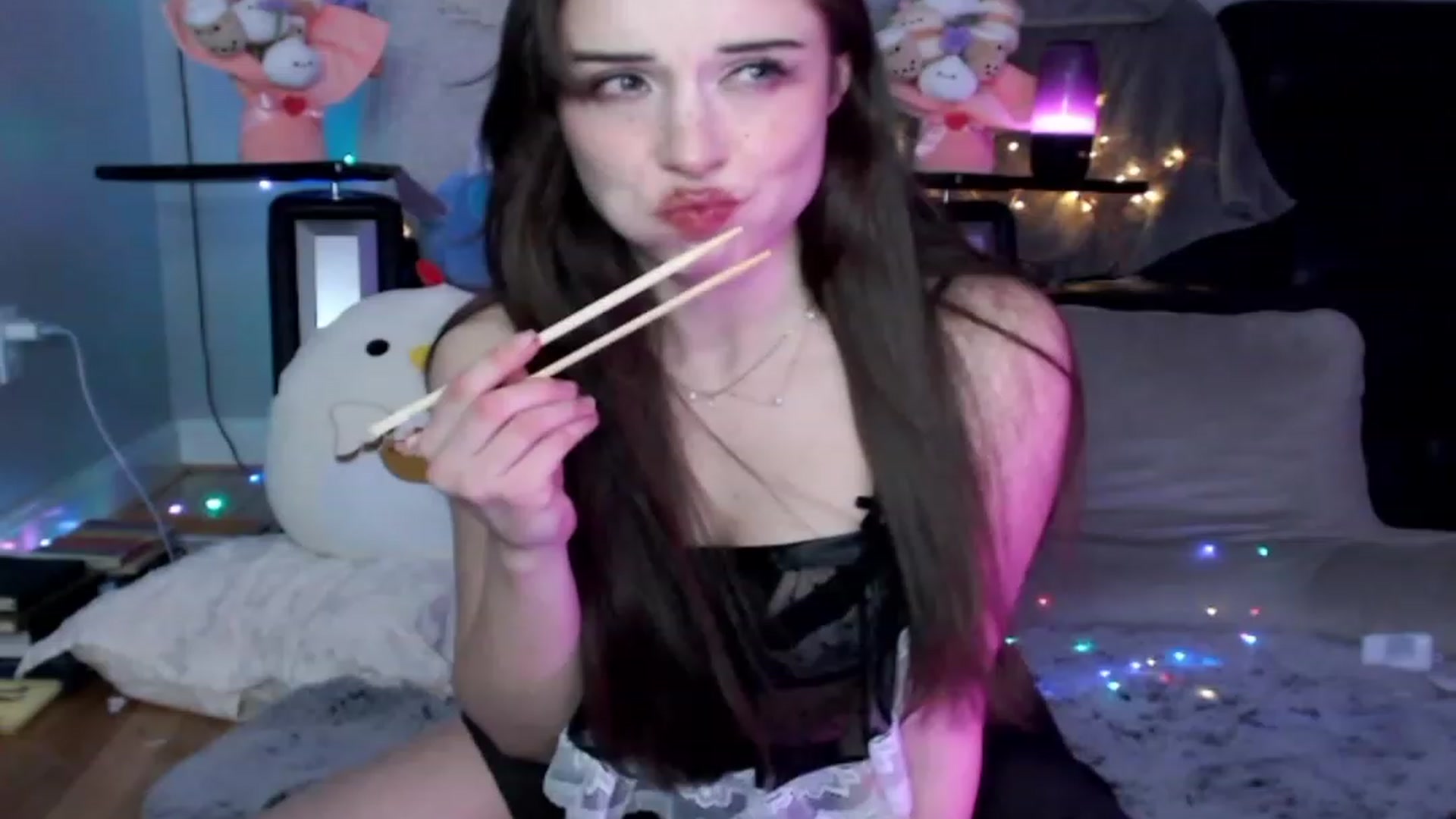 Gallery image thumbnail from Purrityy's myfreecams stream on, 03/12/2024, 02:28 image 6 of 20