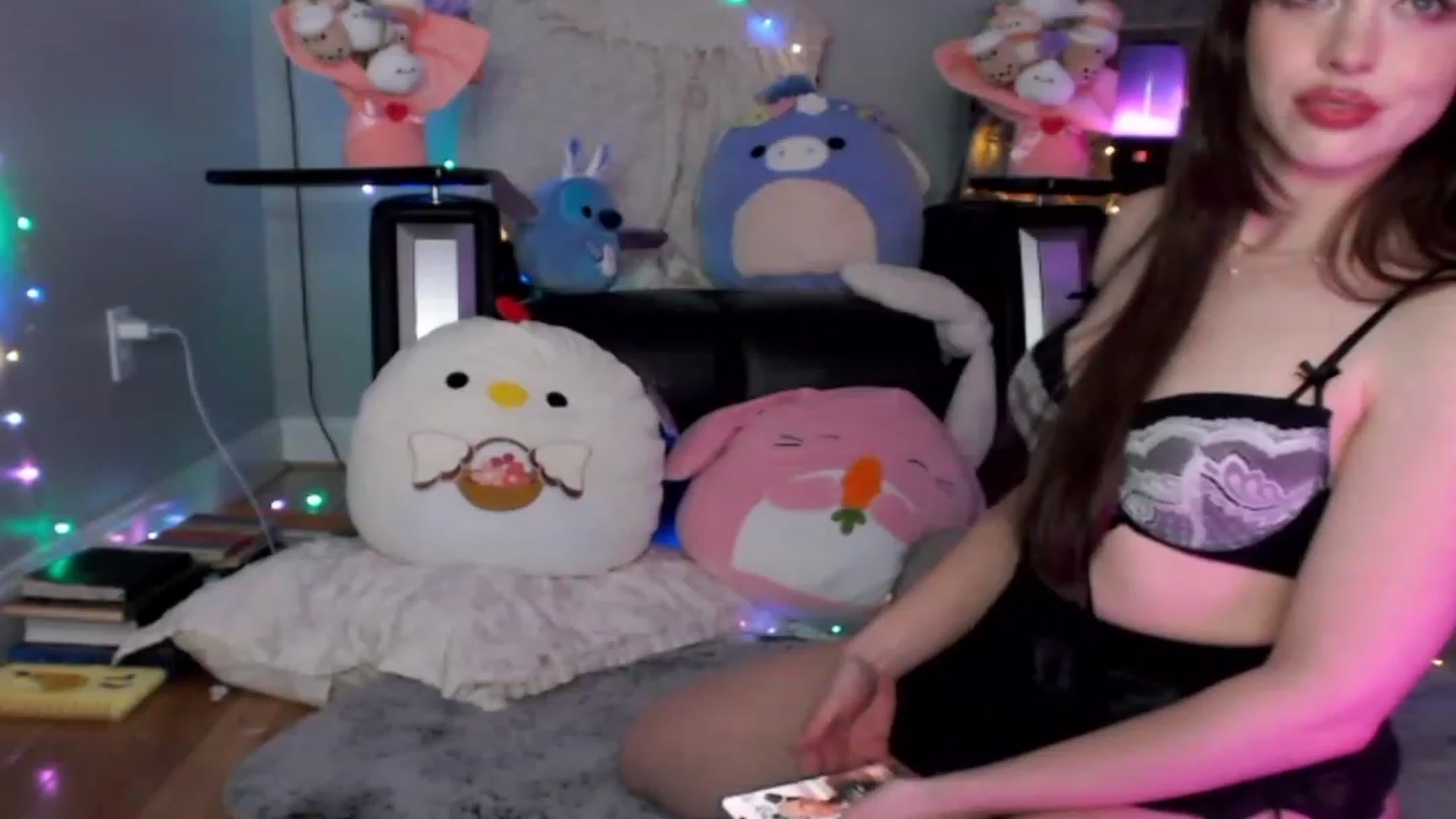 Gallery image thumbnail from Purrityy's myfreecams stream on, 03/12/2024, 02:28 image 19 of 20