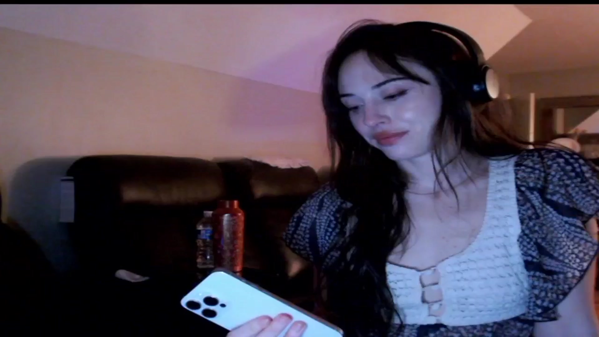 Gallery image thumbnail from Purrityy's myfreecams stream on, 05/14/2024, 05:37 image 8 of 20
