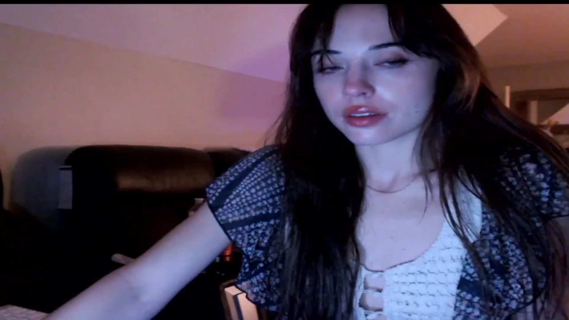 Gallery image thumbnail from Purrityy's myfreecams stream on, 05/14/2024, 05:37 image 18 of 20