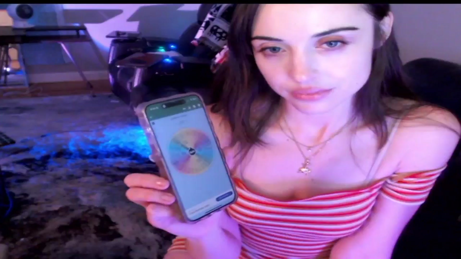 Gallery image thumbnail from Purrityy's myfreecams stream on, 05/26/2024, 01:05 image 11 of 20