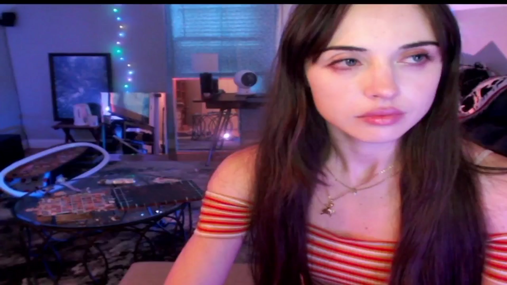 Gallery image thumbnail from Purrityy's myfreecams stream on, 05/26/2024, 01:05 image 6 of 20